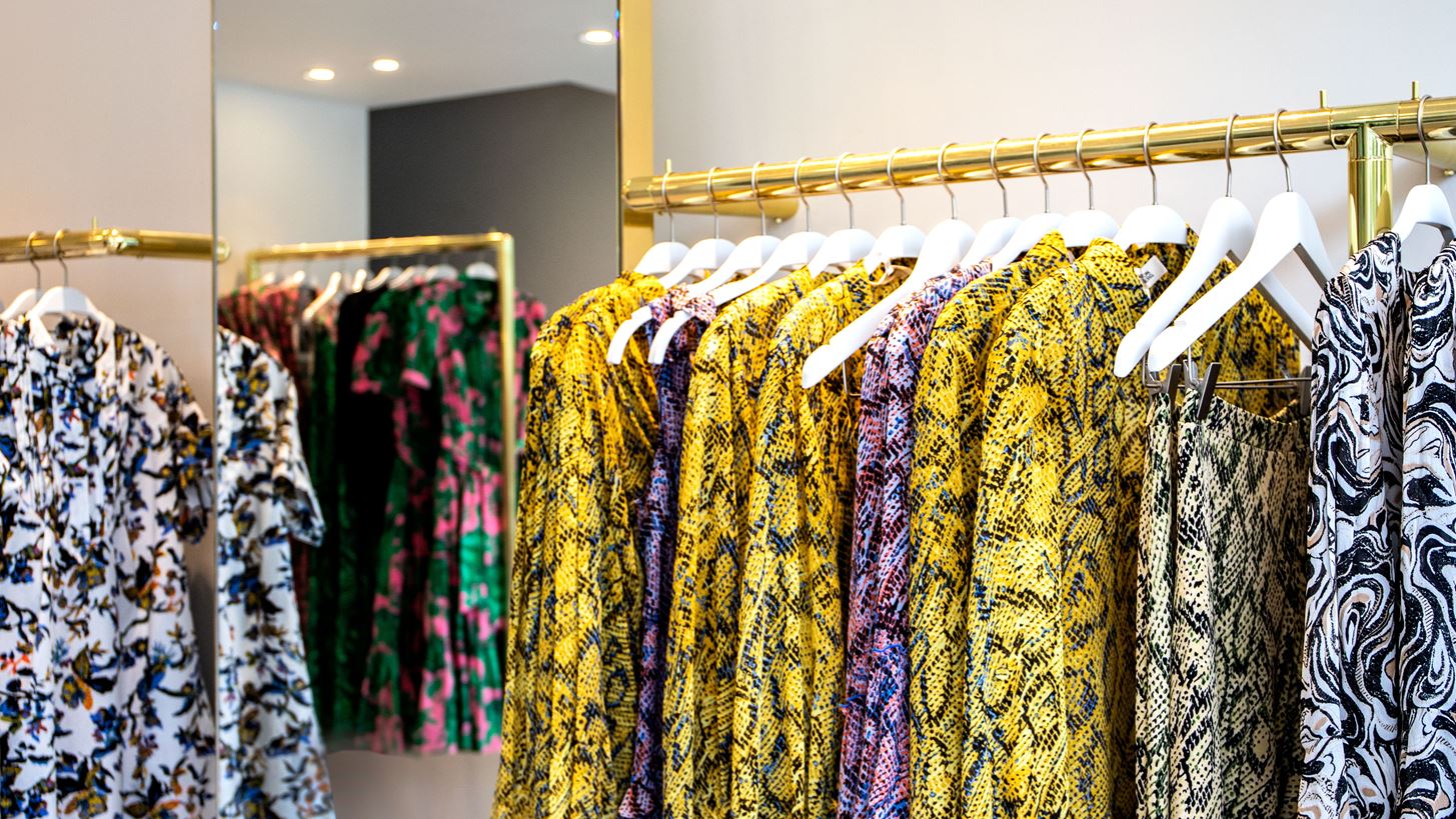 Diane&#xA0;Von&#xA0;Furstenberg | &#x3A4;&#x3BF; &#x3BD;&#x3AD;&#x3BF; &#x3BA;&#x3B1;&#x3C4;&#x3AC;&#x3C3;&#x3C4;&#x3B7;&#x3BC;&#x3B1; &#x3C4;&#x3BF;&#x3C5; &#x3BF;&#x3AF;&#x3BA;&#x3BF;&#x3C5; &#x3BC;&#x3CC;&#x3BB;&#x3B9;&#x3C2; &#x3AC;&#x3BD;&#x3BF;&#x3B9;&#x3BE;&#x3B5; &#x3C3;&#x3C4;&#x3B7; &#x393;&#x3BB;&#x3C5;&#x3C6;&#x3AC;&#x3B4;&#x3B1;