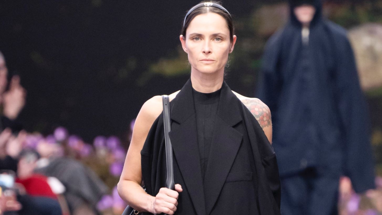 Από το Le Dix στο σήμερα | Ο Balenciaga ξαναγράφει την ιστορία του αρώματος