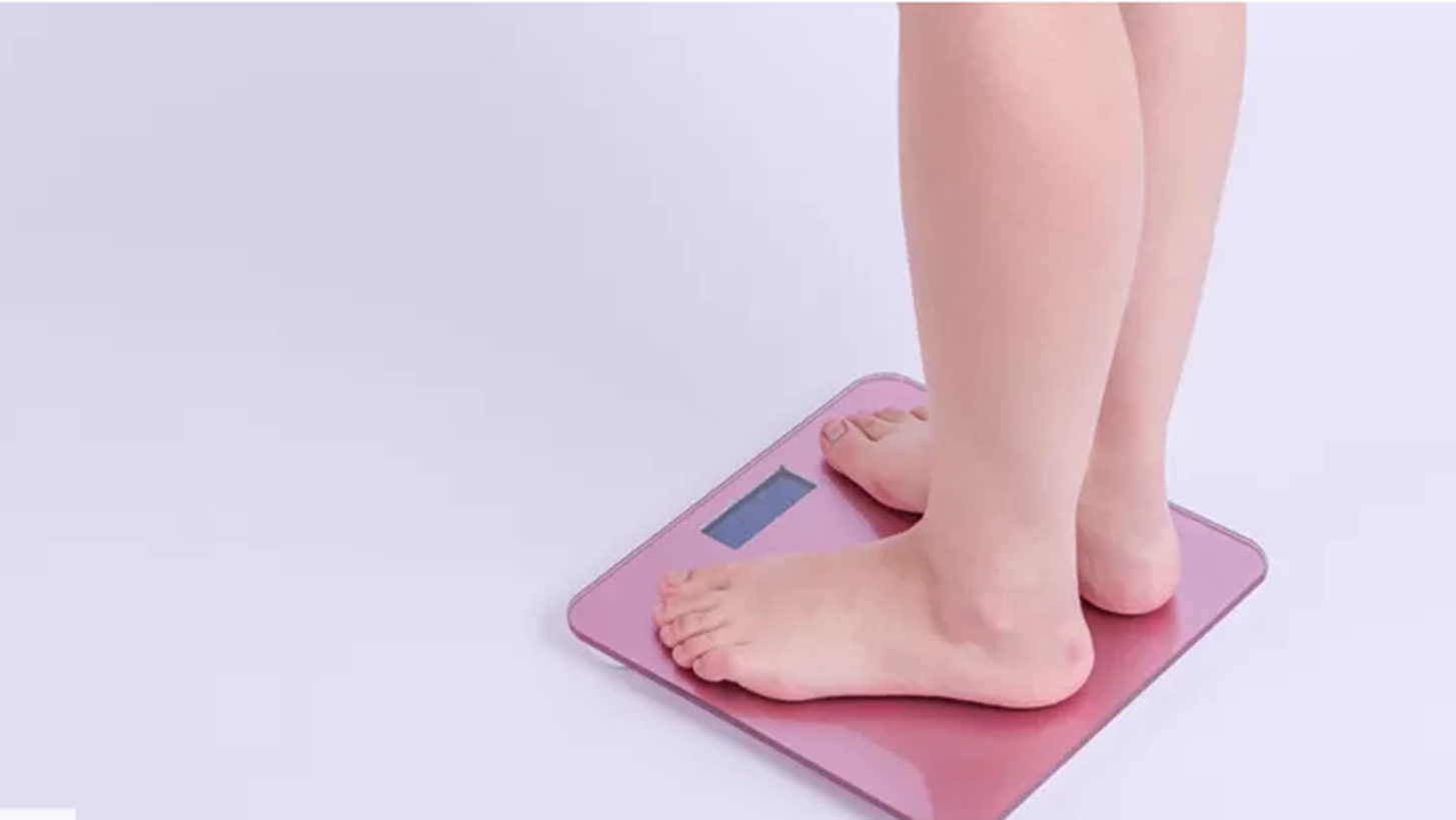 Γιατί υπάρχει αυξομείωση του βάρους μου από μέρα σε μέρα;