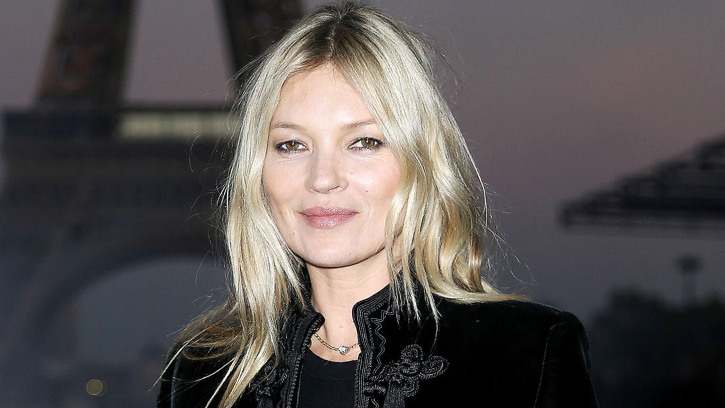Happy Birthday Kate Moss | To &#x3C0;&#x3C1;&#x3CE;&#x3C4;&#x3BF; supermodel &#x3B3;&#x3AF;&#x3BD;&#x3B5;&#x3C4;&#x3B1;&#x3B9; 48 &#x3B5;&#x3C4;&#x3CE;&#x3BD;