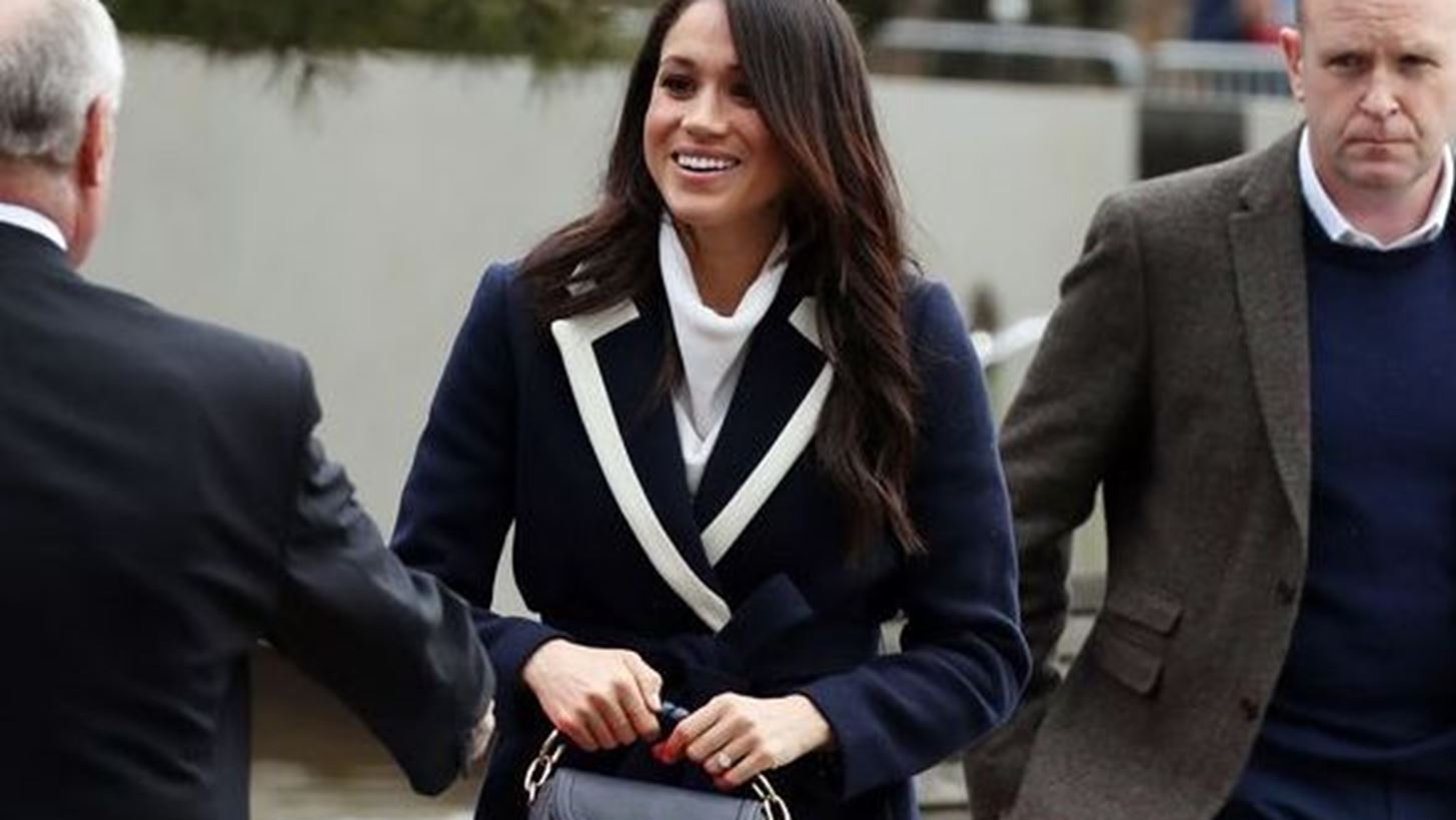 &#x39C;&#x3AE;&#x3C0;&#x3C9;&#x3C2; &#x3B7; Stella McCartney &#x3B8;&#x3B1; &#x3C3;&#x3C7;&#x3B5;&#x3B4;&#x3B9;&#x3AC;&#x3C3;&#x3B5;&#x3B9; &#x3C4;&#x3B5;&#x3BB;&#x3B9;&#x3BA;&#x3AC; &#x3C4;&#x3BF; &#x3C0;&#x3BF;&#x3BB;&#x3C5;&#x3B1;&#x3BD;&#x3B1;&#x3BC;&#x3B5;&#x3BD;&#x3CC;&#x3BC;&#x3B5;&#x3BD;&#x3BF; &#x3BD;&#x3C5;&#x3C6;&#x3B9;&#x3BA;&#x3CC; &#x3C4;&#x3B7;&#x3C2; Meghan Markle;