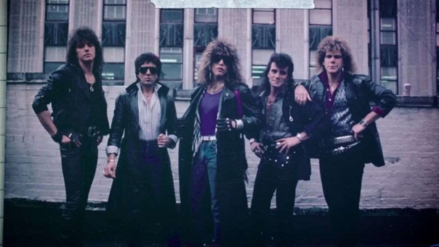&#x397; &#x3B9;&#x3C3;&#x3C4;&#x3BF;&#x3C1;&#x3AF;&#x3B1; &#x3C4;&#x3C9;&#x3BD; Bon Jovi &#x3B3;&#x3AF;&#x3BD;&#x3B5;&#x3C4;&#x3B1;&#x3B9; &#x3BD;&#x3C4;&#x3BF;&#x3BA;&#x3B9;&#x3BC;&#x3B1;&#x3BD;&#x3C4;&#x3AD;&#x3C1; &#x3C3;&#x3C4;&#x3BF; Disney&#x2B;