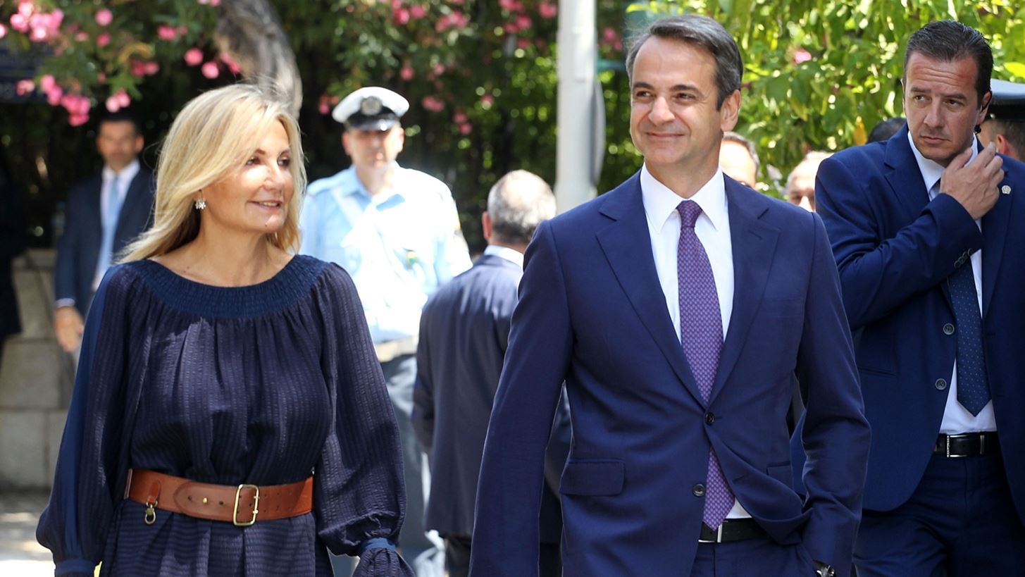 &#x39C;&#x3B1;&#x3C1;&#x3AD;&#x3B2;&#x3B1; &#x39C;&#x3B7;&#x3C4;&#x3C3;&#x3BF;&#x3C4;&#x3AC;&#x3BA;&#x3B7; | &#x397; minimal chic &#x3B5;&#x3BC;&#x3C6;&#x3AC;&#x3BD;&#x3B9;&#x3C3;&#x3AE; &#x3C4;&#x3B7;&#x3C2; &#x3C3;&#x3C4;&#x3B7; &#x3C3;&#x3C5;&#x3BD;&#x3AC;&#x3BD;&#x3C4;&#x3B7;&#x3C3;&#x3B7; &#x3BC;&#x3B5; &#x3C4;&#x3BF;&#x3BD; &#x3B2;&#x3B1;&#x3C3;&#x3B9;&#x3BB;&#x3B9;&#x3AC; &#x39A;&#x3AC;&#x3C1;&#x3BF;&#x3BB;&#x3BF; &#x3C3;&#x3C4;&#x3BF;  &#x3BA;&#x3AC;&#x3C3;&#x3C4;&#x3C1;&#x3BF; &#x3C4;&#x3BF;&#x3C5; Windsor