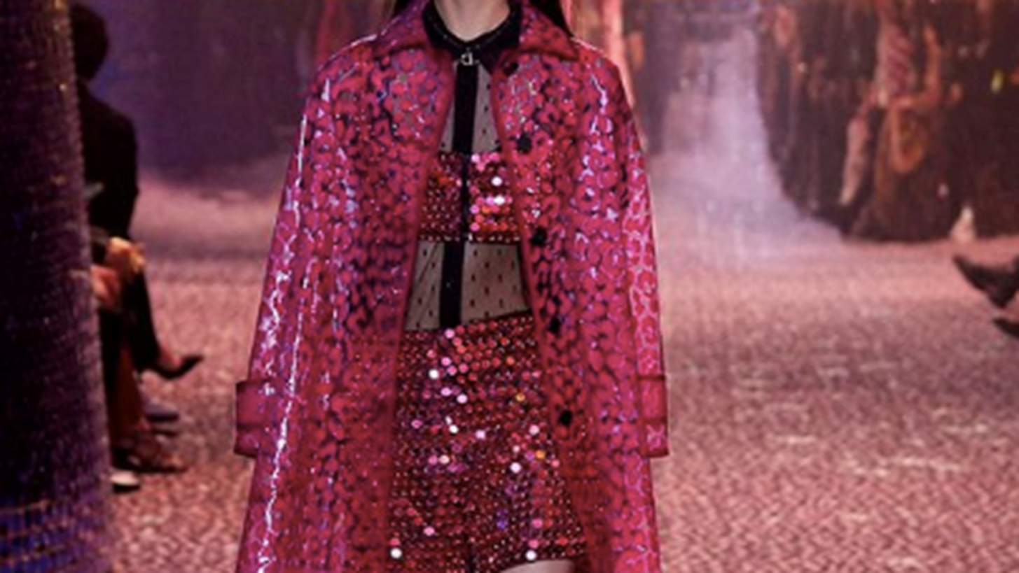 Dior Fall &#x1FBD;21 | &#x3A4;&#x3B1; beauty looks &#x3C0;&#x3BF;&#x3C5; &#x3AD;&#x3BA;&#x3BB;&#x3B5;&#x3C8;&#x3B1;&#x3BD; &#x3C4;&#x3B7;&#x3BD; &#x3C0;&#x3B1;&#x3C1;&#x3AC;&#x3C3;&#x3C4;&#x3B1;&#x3C3;&#x3B7;