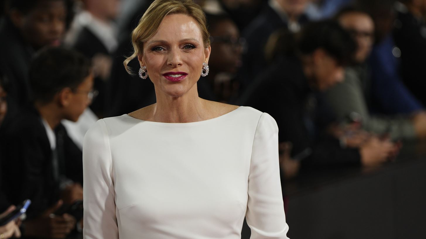 &#x39A;&#x3AC;&#x3BD;&#x3C4;&#x3BF; &#x3CC;&#x3C0;&#x3C9;&#x3C2; &#x3B7; Carrie | &#x397; &#x3C0;&#x3C1;&#x3B9;&#x3B3;&#x3BA;&#x3AF;&#x3C0;&#x3B9;&#x3C3;&#x3C3;&#x3B1; Charlene &#x3BC;&#x3B5; &#x3C6;&#x3CC;&#x3C1;&#x3B5;&#x3BC;&#x3B1; - &#x3BA;&#x3AC;&#x3C0;&#x3B1; &amp; &#x3B3;&#x3CC;&#x3B2;&#x3B5;&#x3C2; Manolo Blahnik