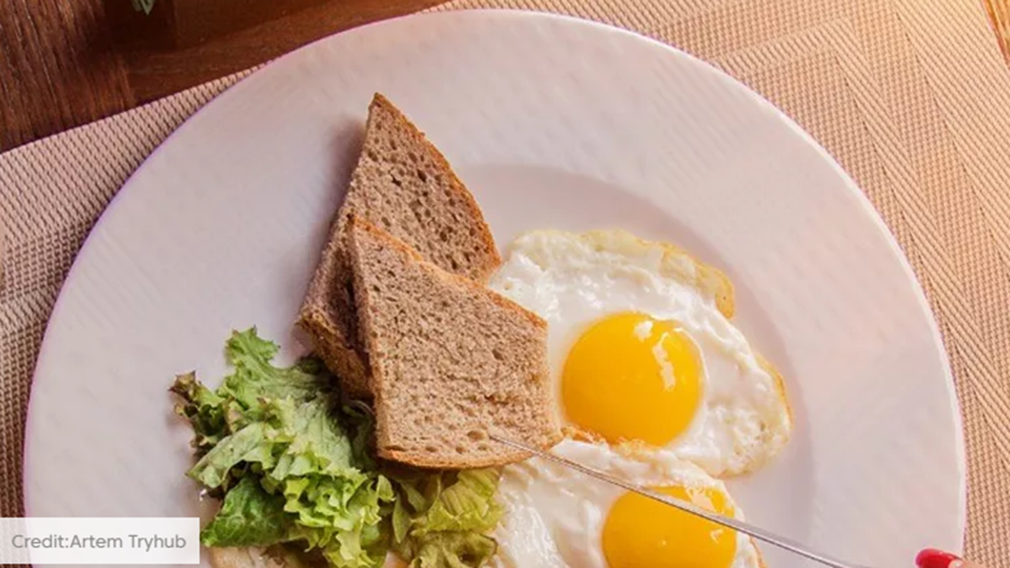 Πόσα αυγά κάνει να τρώμε τελικά μέσα στην εβδομάδα;