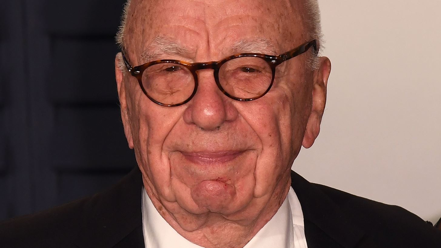 Rupert Murdoch | &#x397; &#x3BD;&#x3AD;&#x3B1; &#x3C3;&#x3C7;&#x3AD;&#x3C3;&#x3B7; &#x3C4;&#x3BF;&#x3C5; 92&#x3C7;&#x3C1;&#x3BF;&#x3BD;&#x3BF;&#x3C5; &#x3BC;&#x3B5;&#x3B3;&#x3B9;&#x3C3;&#x3C4;&#x3AC;&#x3BD;&#x3B1; &#x3C3;&#x3C5;&#x3BD;&#x3B4;&#x3AD;&#x3B5;&#x3C4;&#x3B1;&#x3B9; &#x3BC;&#x3B5; &#x3C4;&#x3B7;&#x3BD; &#x3BF;&#x3B9;&#x3BA;&#x3BF;&#x3B3;&#x3AD;&#x3BD;&#x3B5;&#x3B9;&#x3B1; &#x39D;&#x3B9;&#x3AC;&#x3C1;&#x3C7;&#x3BF;&#x3C5;