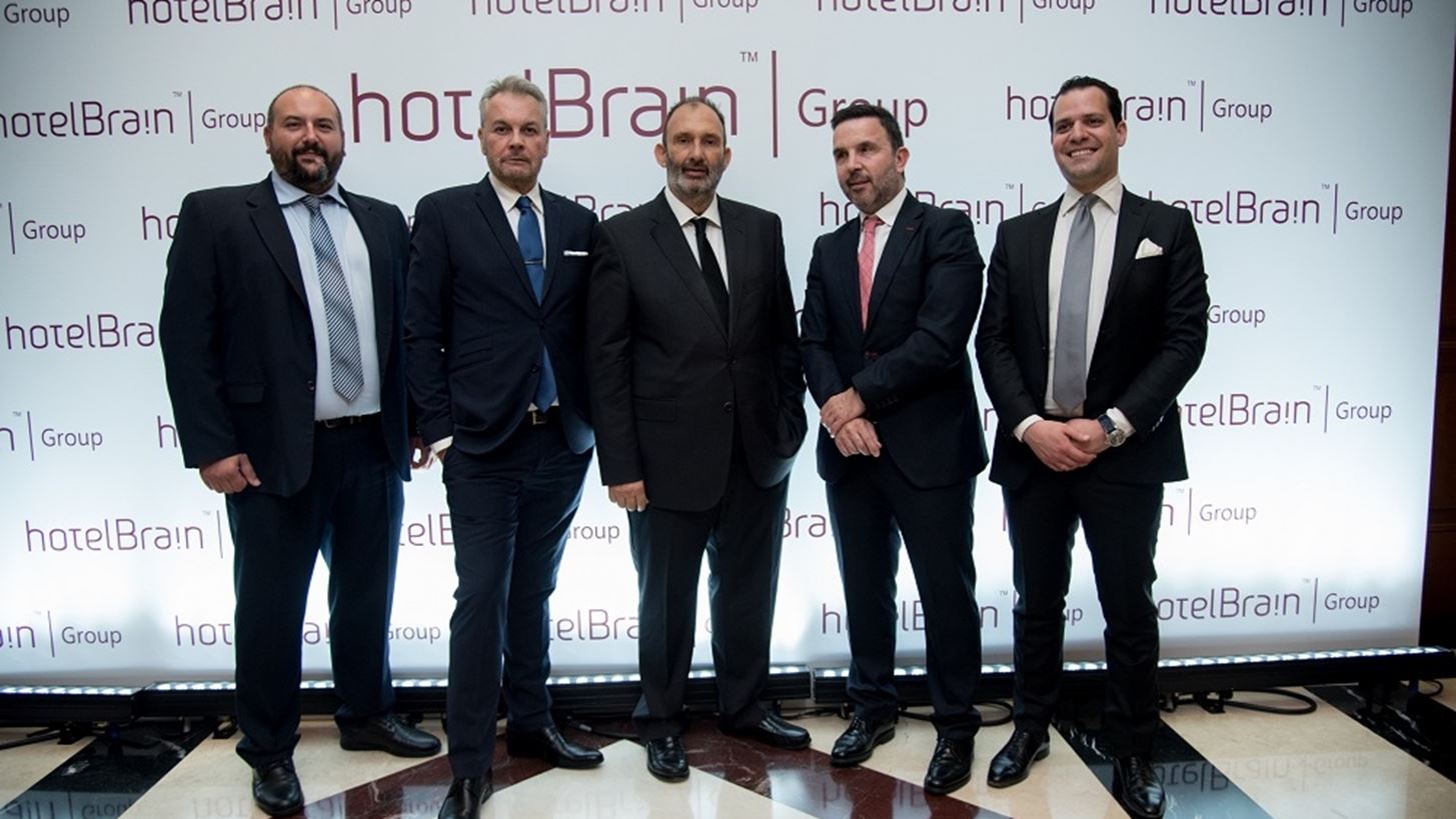 Sym.posh!um 2 | H &#x3B5;&#x3BA;&#x3B4;&#x3AE;&#x3BB;&#x3C9;&#x3C3;&#x3B7; &#x3C4;&#x3BF;&#x3C5; &#x3BF;&#x3BC;&#x3AF;&#x3BB;&#x3BF;&#x3C5; HotelBrain