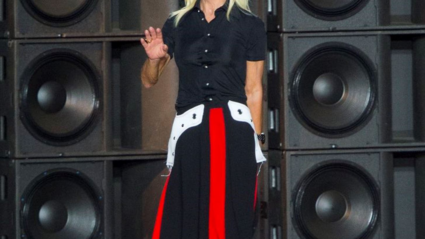 O &#x3BF;&#x3AF;&#x3BA;&#x3BF;&#x3C2; Versace &#x3BB;&#x3B1;&#x3BD;&#x3C3;&#x3AC;&#x3C1;&#x3B5;&#x3B9; &#x3BC;&#x3B9;&#x3B1; &#x3C5;&#x3C0;&#x3BF;&#x3C4;&#x3C1;&#x3BF;&#x3C6;&#x3AF;&#x3B1; &#x3B3;&#x3B9;&#x3B1; &#x3BD;&#x3AD;&#x3BF;&#x3C5;&#x3C2; &#x3C3;&#x3C7;&#x3B5;&#x3B4;&#x3B9;&#x3B1;&#x3C3;&#x3C4;&#x3AD;&#x3C2;