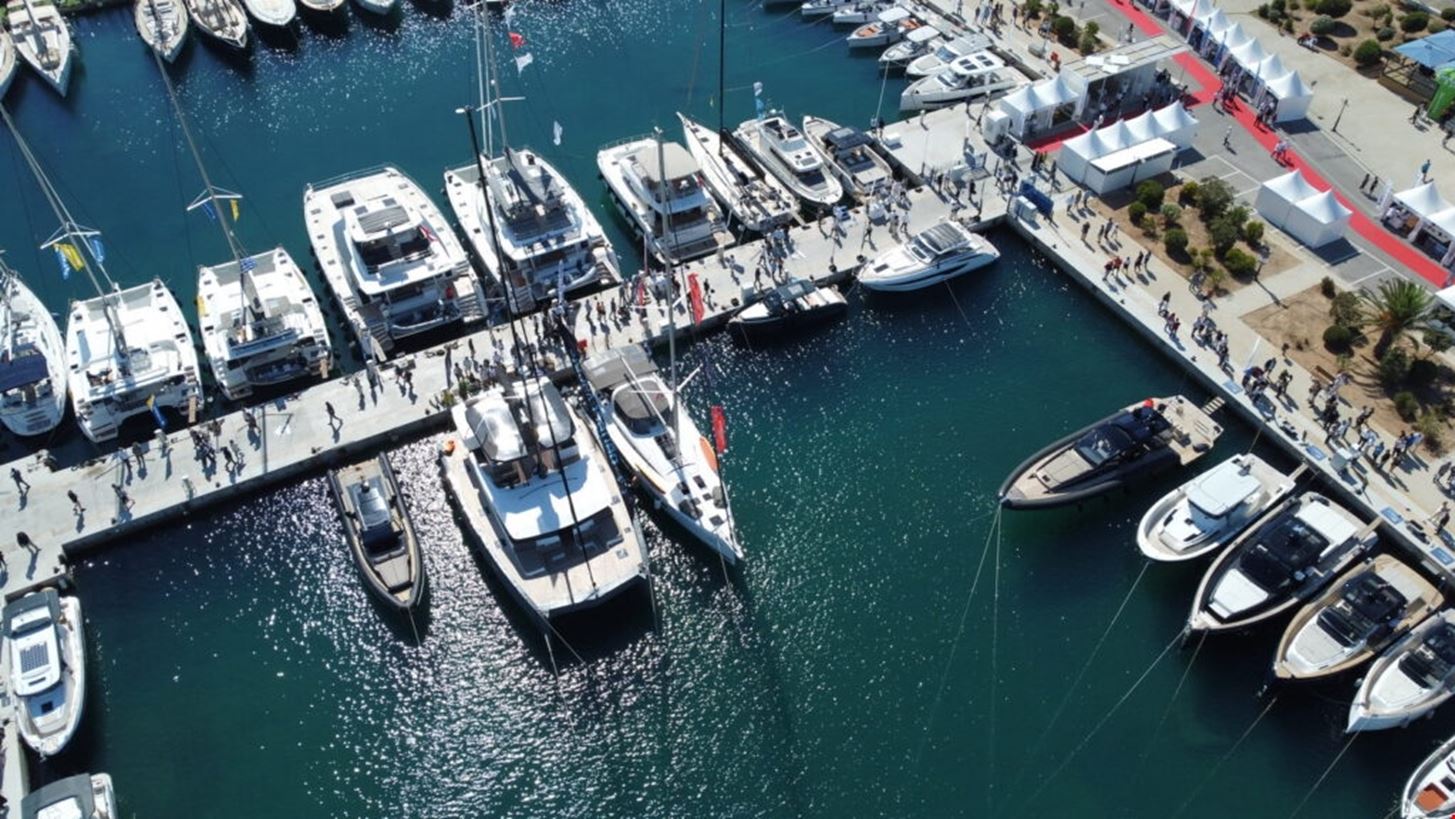 &#x3A4;&#x3BF; &#x3BC;. Artisan Water &#x3C3;&#x3C4;&#x3BF; Olympic Yacht Show 2025 &#x3C9;&#x3C2; sustainable luxury partner