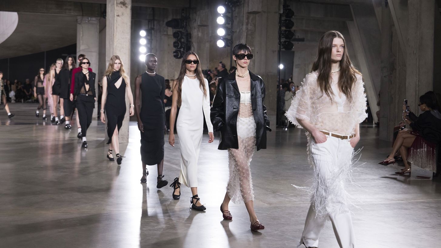 We will always have London | H &#x3C0;&#x3C1;&#x3CE;&#x3C4;&#x3B7; Cruise &#x3C3;&#x3C5;&#x3BB;&#x3BB;&#x3BF;&#x3B3;&#x3AE; &#x3C4;&#x3BF;&#x3C5; Sabato De Sarno &#x3B3;&#x3B9;&#x3B1; &#x3C4;&#x3BF;&#x3BD; Gucci