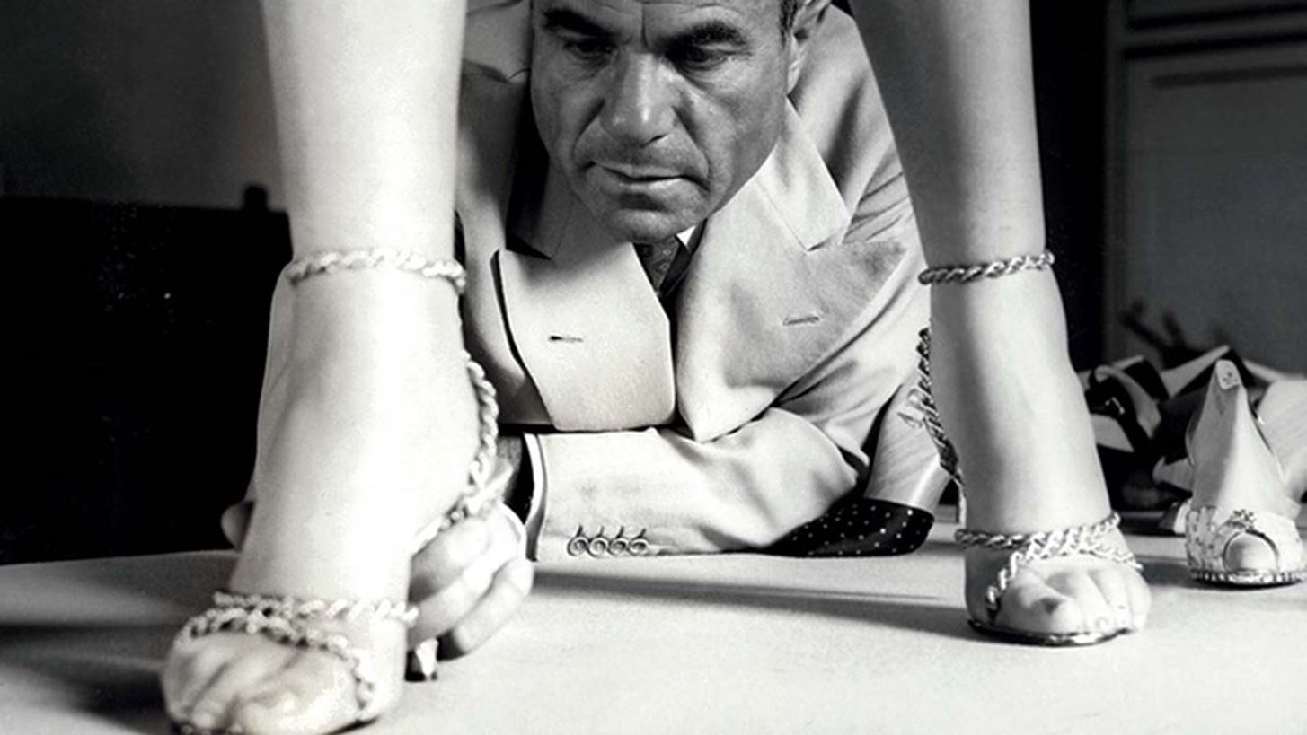 Salvatore: Shoemaker of Dreams | &#x397; &#x3C4;&#x3B1;&#x3B9;&#x3BD;&#x3AF;&#x3B1; &#x3B3;&#x3B9;&#x3B1; &#x3C4;&#x3BF; Ferragamo &#x3AD;&#x3BA;&#x3B1;&#x3BD;&#x3B5; &#x3C0;&#x3C1;&#x3B5;&#x3BC;&#x3B9;&#x3AD;&#x3C1;&#x3B1; &#x3C3;&#x3C4;&#x3B7; &#x392;&#x3B5;&#x3BD;&#x3B5;&#x3C4;&#x3AF;&#x3B1;