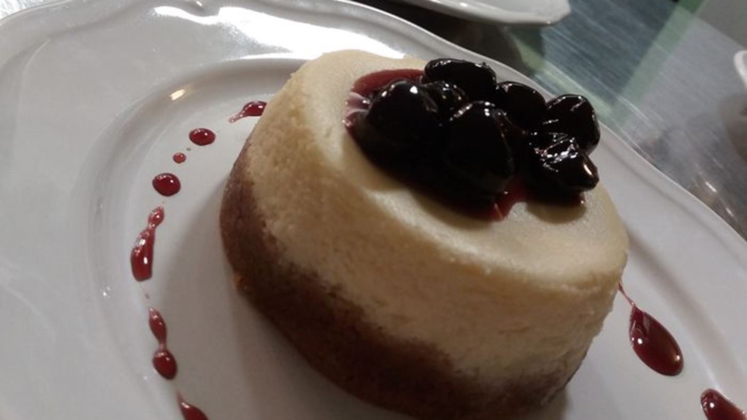 &#x397; &#x393;&#x3BB;&#x3C5;&#x3C6;&#x3AC;&#x3B4;&#x3B1; &#x3AD;&#x3C7;&#x3B5;&#x3B9; &#x3BA;&#x3B1;&#x3B9; &#x3C0;&#x3AC;&#x3BB;&#x3B9; &#x3C4;&#x3BF; &#x3B4;&#x3B9;&#x3BA;&#x3CC; &#x3C4;&#x3B7;&#x3C2; Cake!