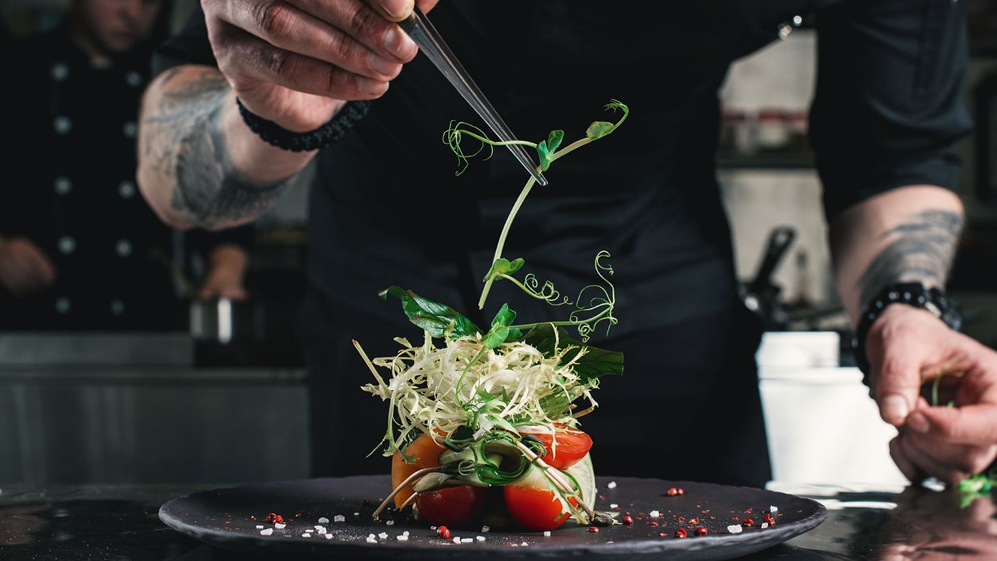 &#x3A4;asty Weeks: &#x395;&#x3C3;&#x3AD;&#x3BD;&#x3B1; &#x3C0;&#x3BF;&#x3B9;&#x3BF; &#x3B5;&#x3C3;&#x3C4;&#x3B9;&#x3B1;&#x3C4;&#x3CC;&#x3C1;&#x3B9;&#x3BF; &#x3C3;&#x3BF;&#x3C5; &#x3AD;&#x3BB;&#x3B5;&#x3B9;&#x3C8;&#x3B5; &#x3C0;&#x3B5;&#x3C1;&#x3B9;&#x3C3;&#x3C3;&#x3CC;&#x3C4;&#x3B5;&#x3C1;&#x3BF;;