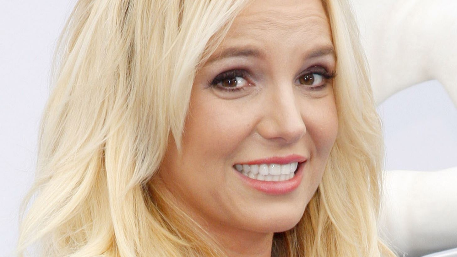 Britney Spears | &#x39F;&#x3B9; &#x3C6;&#x3C9;&#x3C4;&#x3BF;&#x3B3;&#x3C1;&#x3B1;&#x3C6;&#x3AF;&#x3B5;&#x3C2; &#x3B1;&#x3C0;&#x3CC; &#x3BA;&#x3BF;&#x3C3;&#x3BC;&#x3BF;&#x3C0;&#x3BF;&#x3BB;&#x3AF;&#x3C4;&#x3B9;&#x3BA;&#x3BF; &#x3BD;&#x3B7;&#x3C3;&#x3AF; &#x3C4;&#x3C9;&#x3BD; &#x39A;&#x3C5;&#x3BA;&#x3BB;&#x3AC;&#x3B4;&#x3C9;&#x3BD;