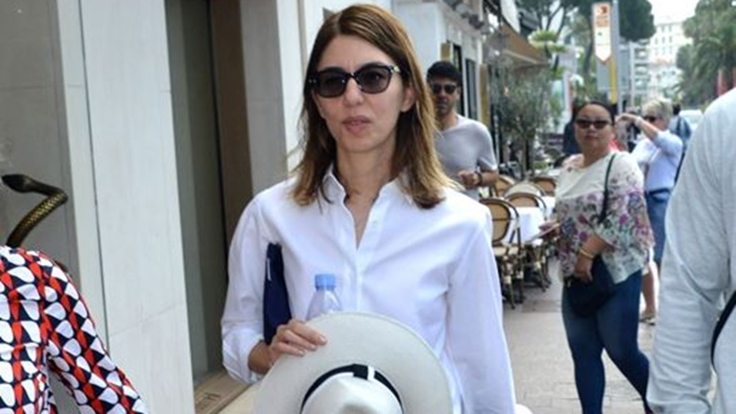 Sofia Coppola-Jessica Chastain: &#x391;&#x3C0;&#x3BF;&#x3BB;&#x3B1;&#x3BC;&#x3B2;&#x3AC;&#x3BD;&#x3BF;&#x3C5;&#x3BD; &#x3C4;&#x3B9;&#x3C2; &#x3B2;&#x3CC;&#x3BB;&#x3C4;&#x3B5;&#x3C2; &#x3C4;&#x3BF;&#x3C5;&#x3C2; &#x3C3;&#x3C4;&#x3B9;&#x3C2; &#x39A;&#x3AC;&#x3BD;&#x3BD;&#x3B5;&#x3C2;