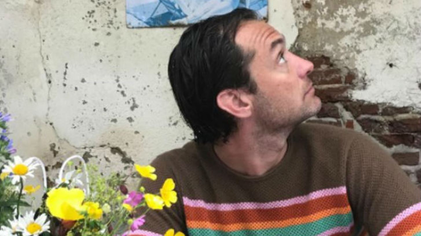 Jude Law: &#x393;&#x3B9;&#x3B1; &#x3B4;&#x3B9;&#x3B1;&#x3BA;&#x3BF;&#x3C0;&#x3AD;&#x3C2; &#x3C3;&#x3C4;&#x3B7;&#x3BD; &#x39A;&#x3AD;&#x3C1;&#x3BA;&#x3C5;&#x3C1;&#x3B1; &#x3BC;&#x3B5; &#x3C4;&#x3B7;&#x3BD; &#x3BA;&#x3CC;&#x3C1;&#x3B7; &#x3C4;&#x3BF;&#x3C5;