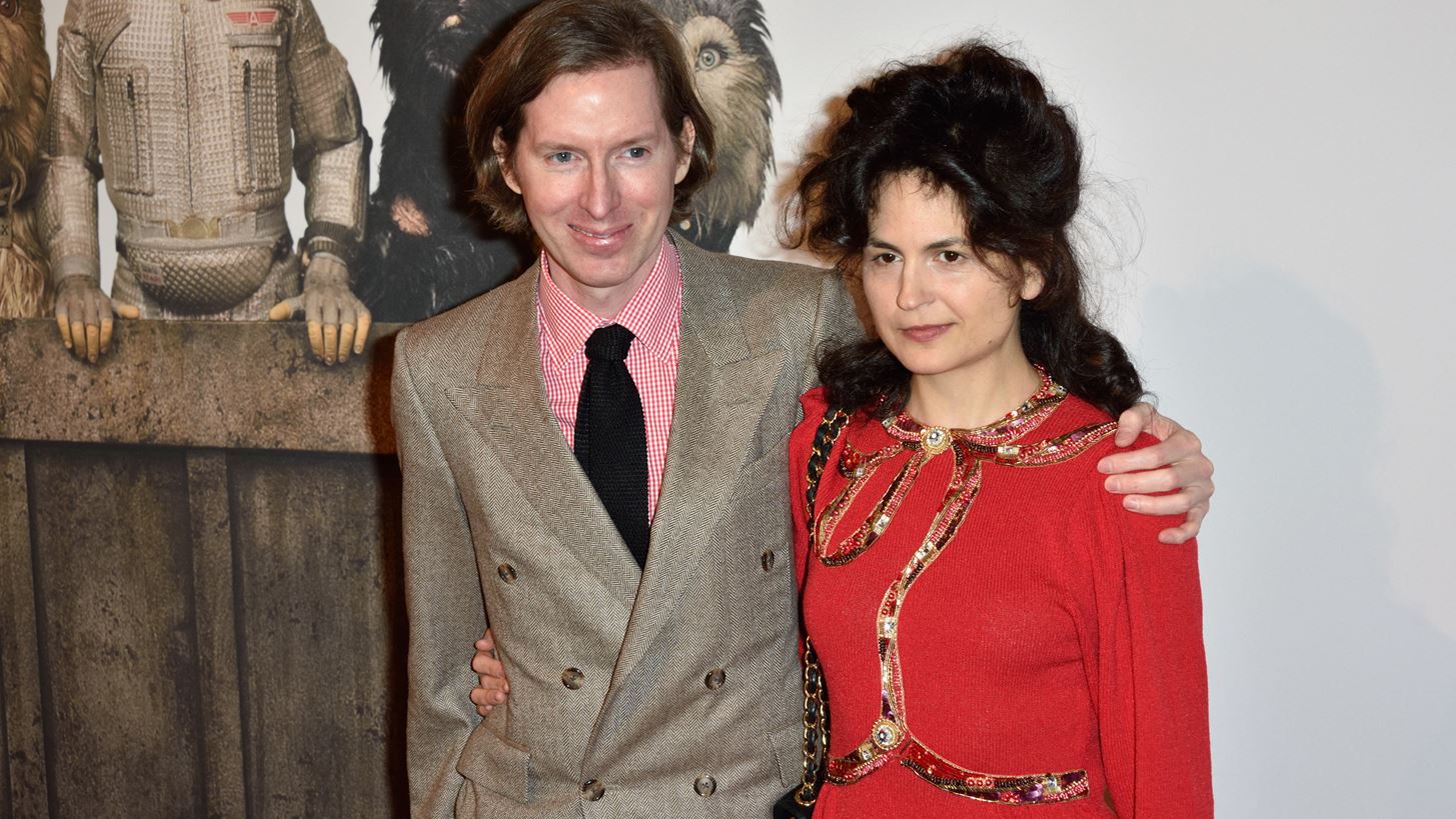 &#x39C;&#x3AF;&#x3B1; &#x3BC;&#x3B1;&#x3C4;&#x3B9;&#x3AC; &#x3C3;&#x3C4;&#x3B7;&#x3BD; &#x3C0;&#x3C1;&#x3CE;&#x3C4;&#x3B7; &#x3AD;&#x3BA;&#x3B8;&#x3B5;&#x3C3;&#x3B7; &#x3C4;&#x3BF;&#x3C5; Wes Anderson &#x3C3;&#x3C4;&#x3B7;&#x3BD; &#x392;&#x3B9;&#x3AD;&#x3BD;&#x3BD;&#x3B7;