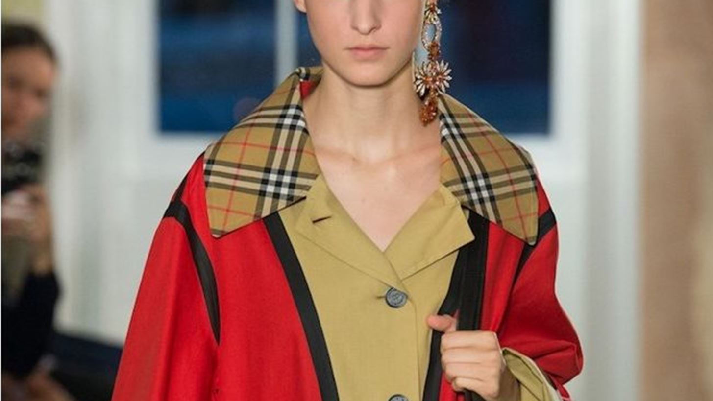 Ο οίκος Burberry λανσάρει την επόμενη it-bag που θα λατρέψουν οι fashionistas