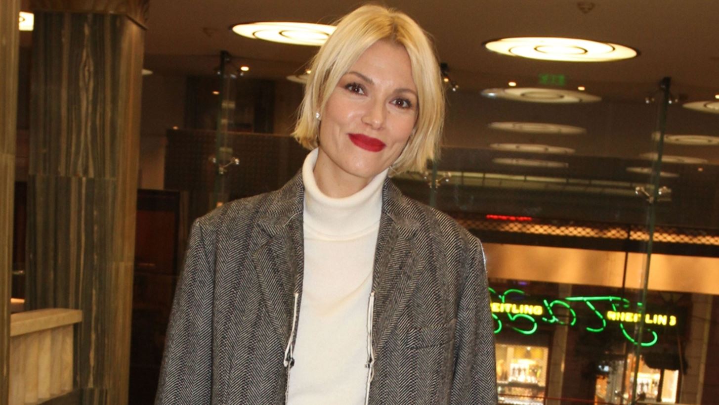&#x397; &#x392;&#x3AF;&#x3BA;&#x3C5; &#x39A;&#x3B1;&#x3B3;&#x3B9;&#x3AC; &#x3B4;&#x3B7;&#x3BC;&#x3B9;&#x3BF;&#x3CD;&#x3C1;&#x3B3;&#x3B7;&#x3C3;&#x3B5; &#x3C4;&#x3BF; &#x3C0;&#x3B9;&#x3BF; &#x3B8;&#x3B7;&#x3BB;&#x3C5;&#x3BA;&#x3CC; look &#x3BC;&#x3B5; mini &#x3B4;&#x3B5;&#x3C1;&#x3BC;&#x3AC;&#x3C4;&#x3B9;&#x3BD;&#x3BF; &#x3C6;&#x3CC;&#x3C1;&#x3B5;&#x3BC;&#x3B1;