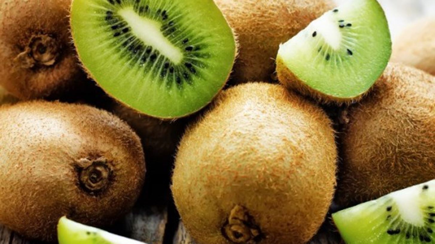 Ποια είναι τα οφέλη του ακτινίδιου και πόσα πρέπει να τρως μέσα στη μέρα;