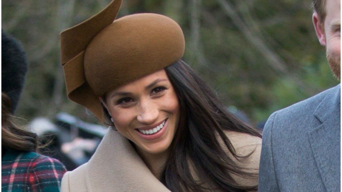 &#x391;&#x3C5;&#x3C4;&#x3AE; &#x3B7; &#x3C6;&#x3C9;&#x3C4;&#x3BF;&#x3B3;&#x3C1;&#x3B1;&#x3C6;&#x3AF;&#x3B1; &#x3C4;&#x3B7;&#x3C2; Meghan Markle &#x3BC;&#x3B5; &#x3C4;&#x3B9;&#x3AC;&#x3C1;&#x3B1; &#x3AD;&#x3C7;&#x3B5;&#x3B9; &#x3B5;&#x3BD;&#x3B8;&#x3BF;&#x3C5;&#x3C3;&#x3B9;&#x3AC;&#x3C3;&#x3B5;&#x3B9; &#x3CC;&#x3BB;&#x3BF;&#x3C5;&#x3C2; &#x3C4;&#x3BF;&#x3C5;&#x3C2; fans &#x3C4;&#x3B7;&#x3C2;