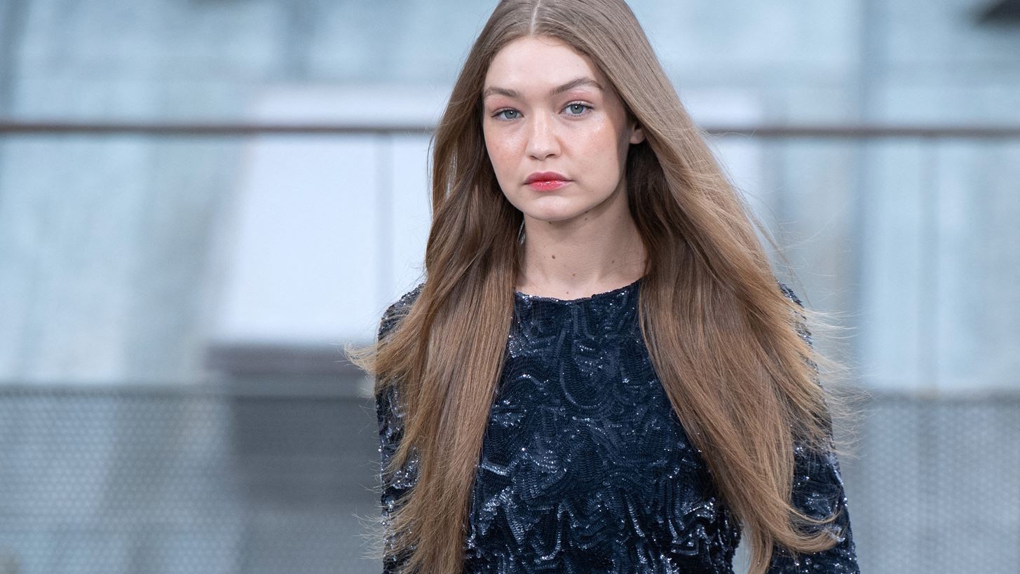&#x397; Gigi Hadid &#x3C5;&#x3C0;&#x3B5;&#x3C1;&#x3B1;&#x3C3;&#x3C0;&#x3AF;&#x3C3;&#x3C4;&#x3B7;&#x3BA;&#x3B5; &#x3B4;&#x3B7;&#x3BC;&#x3CC;&#x3C3;&#x3B9;&#x3B1; &#x3C4;&#x3BF;&#x3BD; Zayn Malik