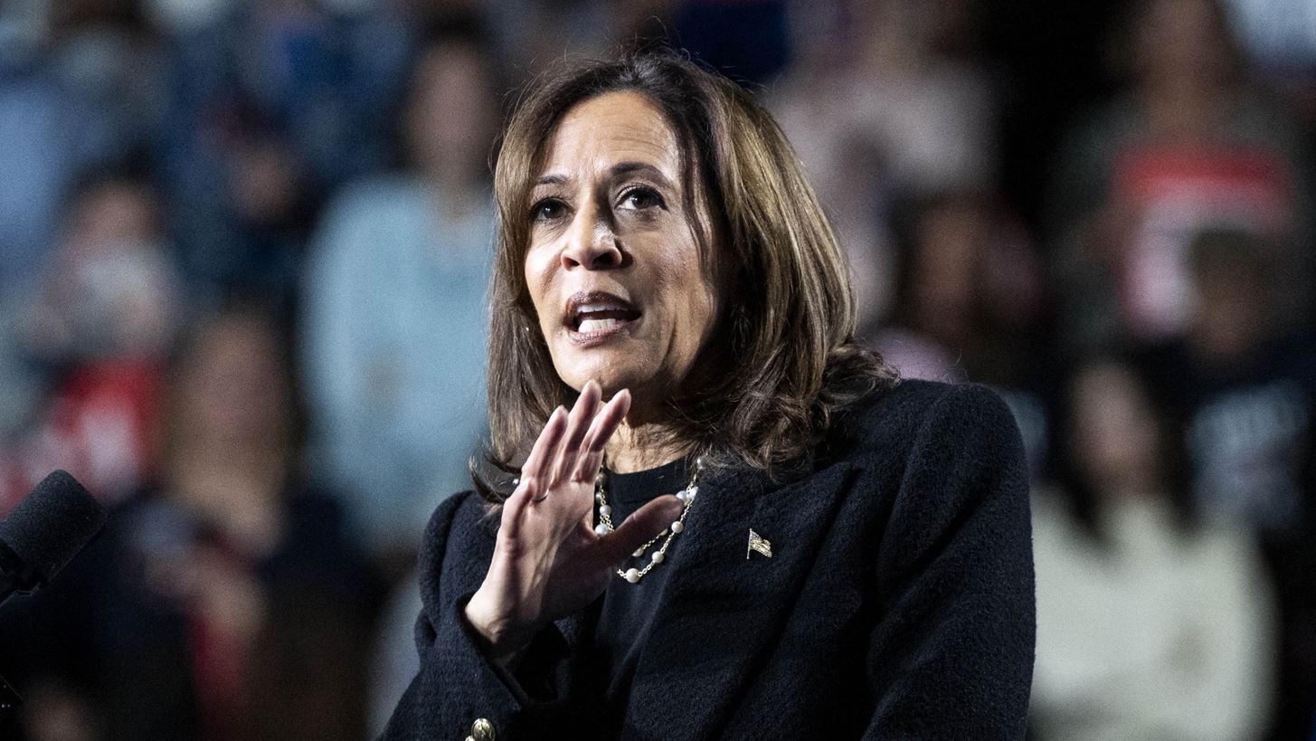 &#x395;&#x3BA;&#x3BB;&#x3BF;&#x3B3;&#x3AD;&#x3C2; &#x397;&#x3A0;&#x391; 2024 | &#x397; &#x3B1;&#x3BD;&#x3C4;&#x3AF;&#x3B4;&#x3C1;&#x3B1;&#x3C3;&#x3B7; &#x3C4;&#x3C9;&#x3BD; celebrities &#x3C3;&#x3C4;&#x3B7;&#x3BD; &#x3AE;&#x3C4;&#x3C4;&#x3B1; &#x3C4;&#x3B7;&#x3C2; Kamala Harris