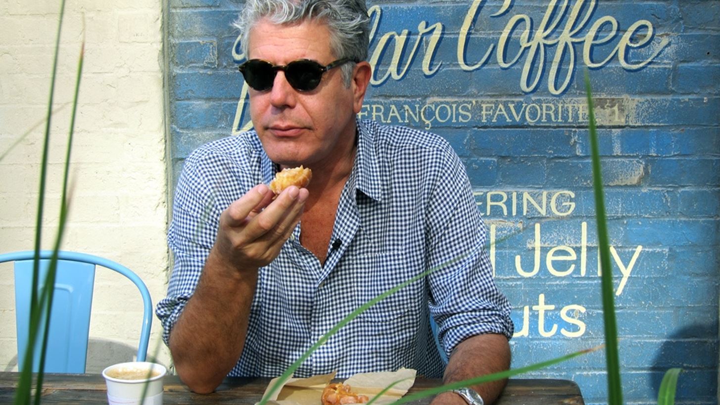 O Anthony Bourdain αποκαλύπτει το μυστικό για το πώς έχασε 16 κιλά