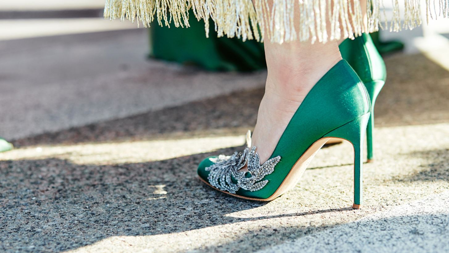 &#x3A0;&#x3CE;&#x3C2; &#x3C4;&#x3B1; iconic Manolo Blahnik &#x3C4;&#x3B7;&#x3C2; Carrie Bradshaw &#x3AD;&#x3BA;&#x3B1;&#x3BD;&#x3B1;&#x3BD; &#x3C4;&#x3B7; &#x3B4;&#x3C5;&#x3BD;&#x3B1;&#x3BC;&#x3B9;&#x3BA;&#x3AE; &#x3B5;&#x3C0;&#x3B9;&#x3C3;&#x3C4;&#x3C1;&#x3BF;&#x3C6;&#x3AE; &#x3C4;&#x3BF;&#x3C5;&#x3C2;