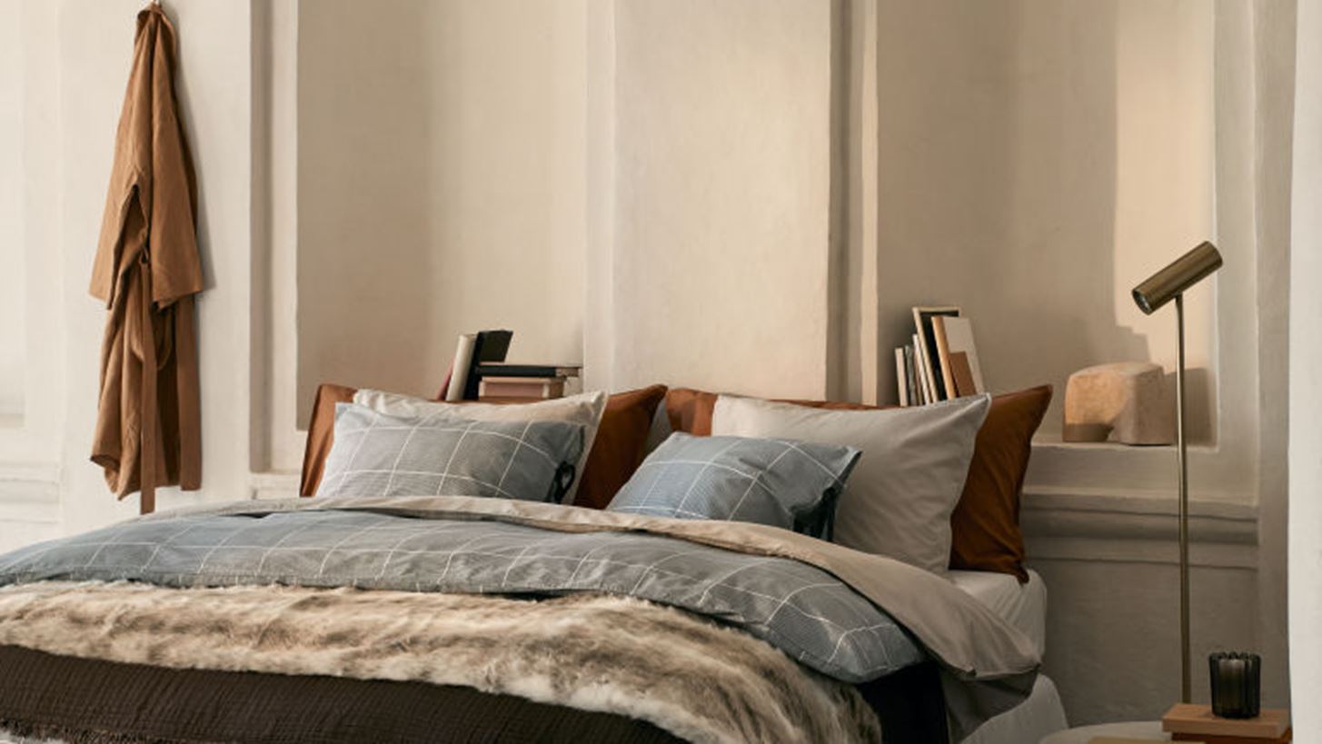 &#x397; &#x3C3;&#x3C5;&#x3BD;&#x3B5;&#x3C1;&#x3B3;&#x3B1;&#x3C3;&#x3AF;&#x3B1; &#x3C4;&#x3BF;&#x3C5; H&amp;M &#x3BA;&#x3B1;&#x3B9; &#x3C4;&#x3B7;&#x3C2; Poppy Delevingne &#x3C3;&#x3B5; &#x3B2;&#x3AC;&#x3B6;&#x3B5;&#x3B9; &#x3C3;&#x3B5; &#x3C6;&#x3B8;&#x3B9;&#x3BD;&#x3BF;&#x3C0;&#x3C9;&#x3C1;&#x3B9;&#x3BD;&#x3CC; mood