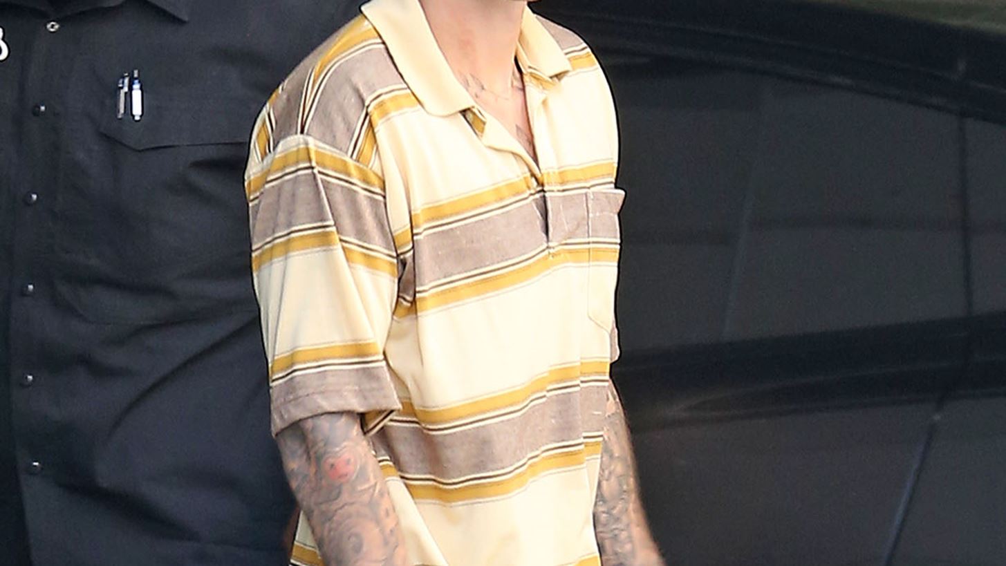 Justin Bieber | E&#x3C0;&#x3B9;&#x3C3;&#x3BA;&#x3AD;&#x3C6;&#x3B8;&#x3B7;&#x3BA;&#x3B5; &#x3C6;&#x3C5;&#x3BB;&#x3B1;&#x3BA;&#x3AE; &#x3C3;&#x3C4;&#x3B7;&#x3BD; &#x39A;&#x3B1;&#x3BB;&#x3B9;&#x3C6;&#x3CC;&#x3C1;&#x3BD;&#x3B9;&#x3B1; &#x3B3;&#x3B9;&#x3B1; &#x3BD;&#x3B1; &#x3B4;&#x3B9;&#x3B1;&#x3B4;&#x3CE;&#x3C3;&#x3B5;&#x3B9; &#x3C4;&#x3BF; &#x395;&#x3C5;&#x3B1;&#x3B3;&#x3B3;&#x3AD;&#x3BB;&#x3B9;&#x3BF;