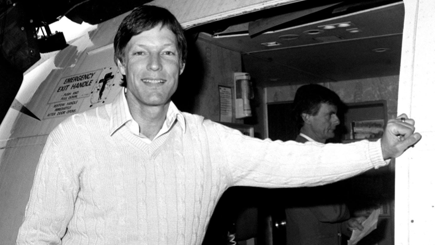 &#x388;&#x3C6;&#x3C5;&#x3B3;&#x3B5; &#x3B1;&#x3C0;&#x3CC; &#x3C4;&#x3B7; &#x3B6;&#x3C9;&#x3AE; &#x3BF; Richard Chamberlain