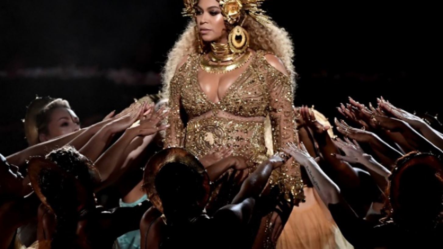 Beyonce: &#x397; &#x3B5;&#x3BC;&#x3C6;&#x3AC;&#x3BD;&#x3B9;&#x3C3;&#x3B7; &#x3C3;&#x3C4;&#x3B1; Grammy &#x3BA;&#x3B1;&#x3C4;&#x3AC; &#x3C4;&#x3B7; &#x3B4;&#x3B9;&#x3AC;&#x3C1;&#x3BA;&#x3B5;&#x3B9;&#x3B1; &#x3C4;&#x3B7;&#x3C2; &#x3B5;&#x3B3;&#x3BA;&#x3C5;&#x3BC;&#x3BF;&#x3C3;&#x3CD;&#x3BD;&#x3B7;&#x3C2; &#x3C4;&#x3B7;&#x3C2;