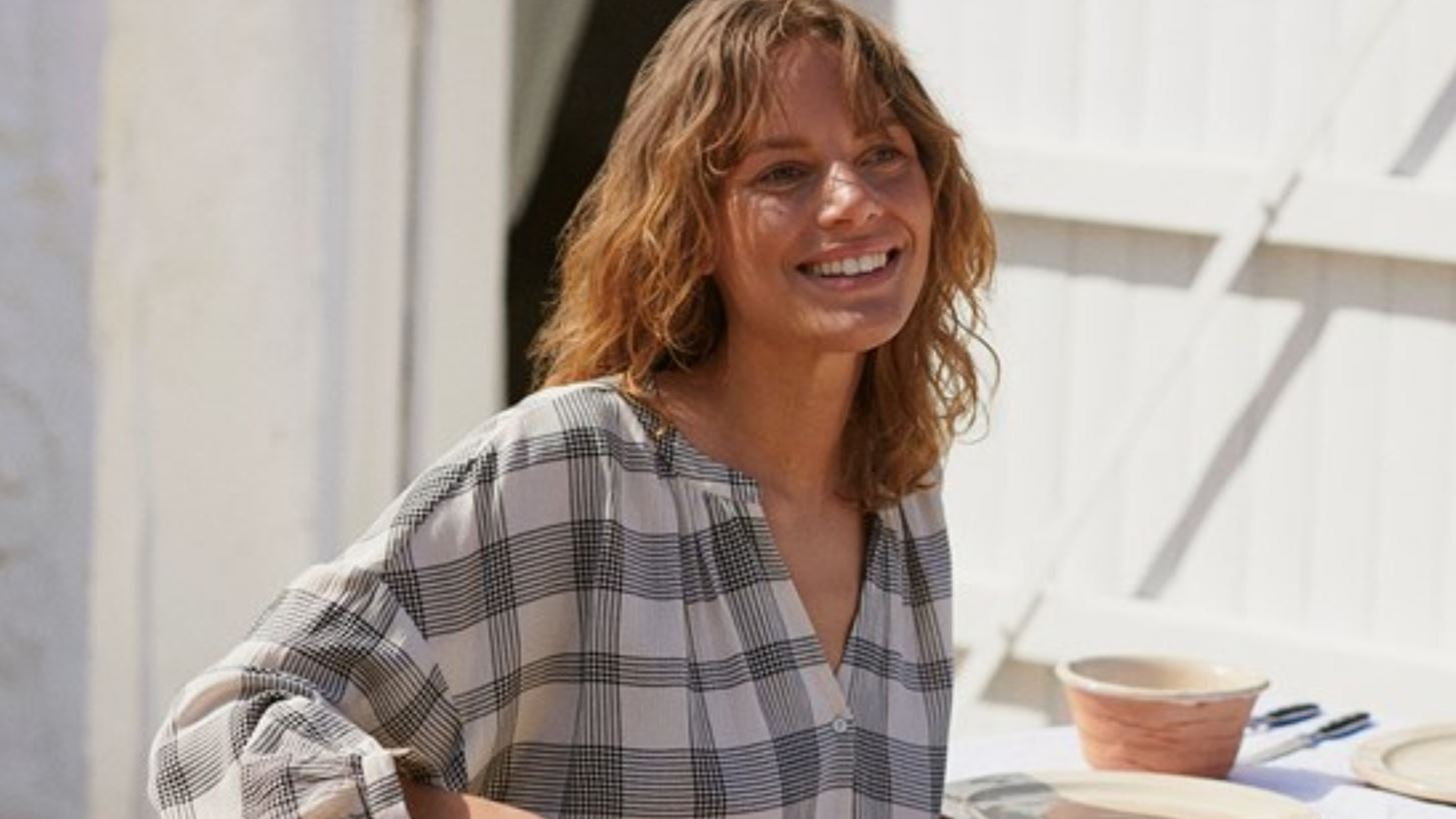 &#x397; Oysho &#x3BA;&#x3B1;&#x3BB;&#x3C9;&#x3C3;&#x3BF;&#x3C1;&#x3AF;&#x3B6;&#x3B5;&#x3B9; &#x3C4;&#x3B7;&#x3BD; &#x3AC;&#x3BD;&#x3BF;&#x3B9;&#x3BE;&#x3B7; &#x3BC;&#x3B5; &#x3BC;&#x3AF;&#x3B1; &#x3BD;&#x3AD;&#x3B1; &#x3B2;&#x3B9;&#x3CE;&#x3C3;&#x3B9;&#x3BC;&#x3B7; &#x3BA;&#x3BF;&#x3BB;&#x3B5;&#x3BE;&#x3B9;&#x3CC;&#x3BD;