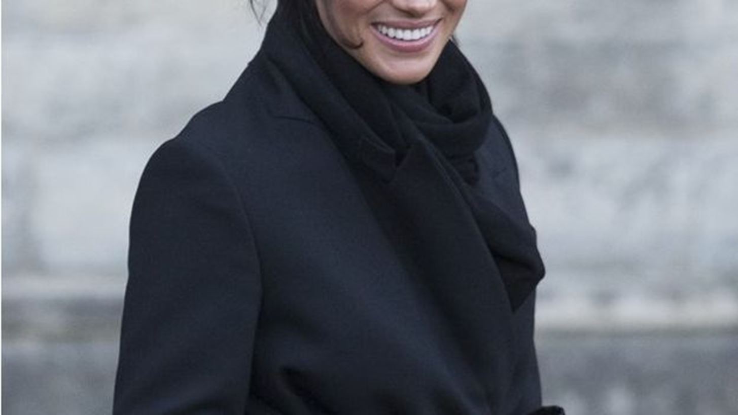 &#x3A4;&#x3BF; &#x3BC;&#x3B9;&#x3BA;&#x3C1;&#x3CC; denim brand &#x3C0;&#x3BF;&#x3C5; &#x3C6;&#x3BF;&#x3C1;&#x3AC; &#x3B7; Meghan Markle &#x3AD;&#x3C7;&#x3B5;&#x3B9; &#x3C0;&#x3BB;&#x3AD;&#x3BF;&#x3BD; &#x3C4;&#x3C1;&#x3AF;&#x3BC;&#x3B7;&#x3BD;&#x3B7; &#x3BB;&#x3AF;&#x3C3;&#x3C4;&#x3B1; &#x3B1;&#x3BD;&#x3B1;&#x3BC;&#x3BF;&#x3BD;&#x3AE;&#x3C2;