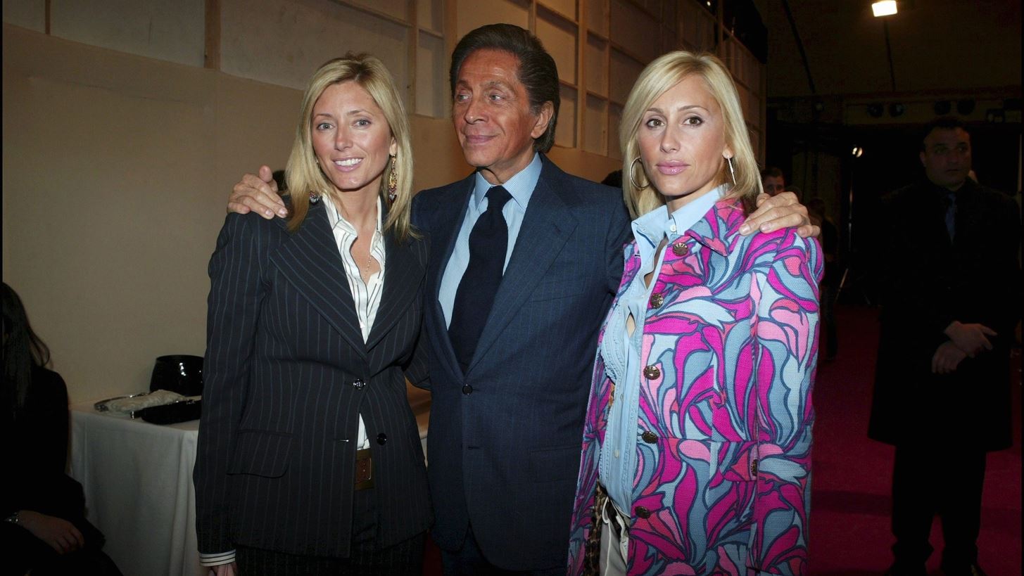 Η Marie-Chantal αποχαιρετά τον Valentino Garavani | Το συγκινητικό αντίο σε έναν θρύλο και αγαπημένο φίλο