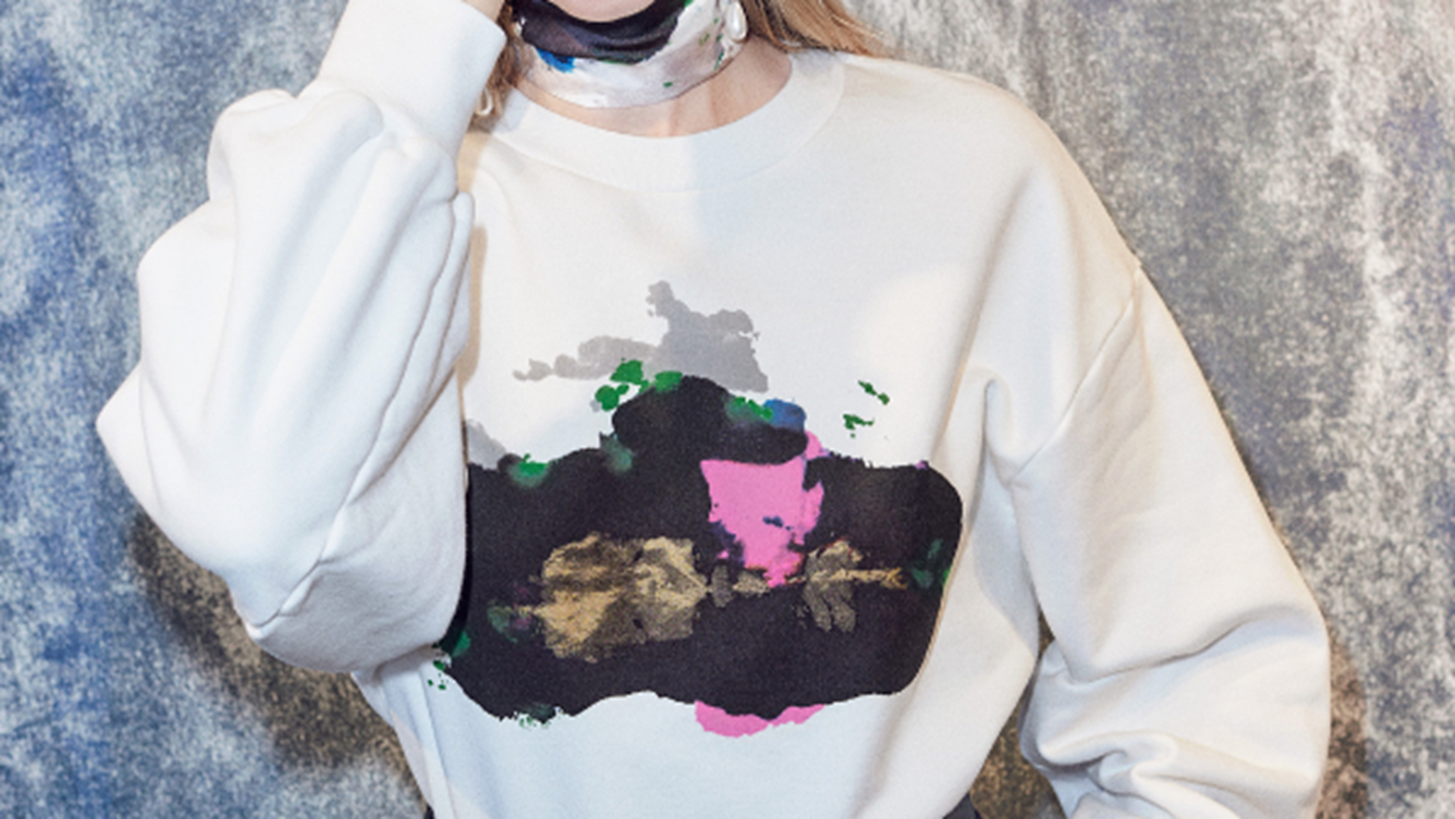 H Kim Gordon &#x3C0;&#x3B1;&#x3C1;&#x3BF;&#x3C5;&#x3C3;&#x3B9;&#x3AC;&#x3B6;&#x3B5;&#x3B9; &#x3C4;&#x3B7; &#x3BD;&#x3AD;&#x3B1; &#x3C4;&#x3B7;&#x3C2; fashion &#x3C3;&#x3C5;&#x3BD;&#x3B5;&#x3C1;&#x3B3;&#x3B1;&#x3C3;&#x3AF;&#x3B1; &#x3BC;&#x3B5; &#x3C4;&#x3BF; brand &amp; Other Stories