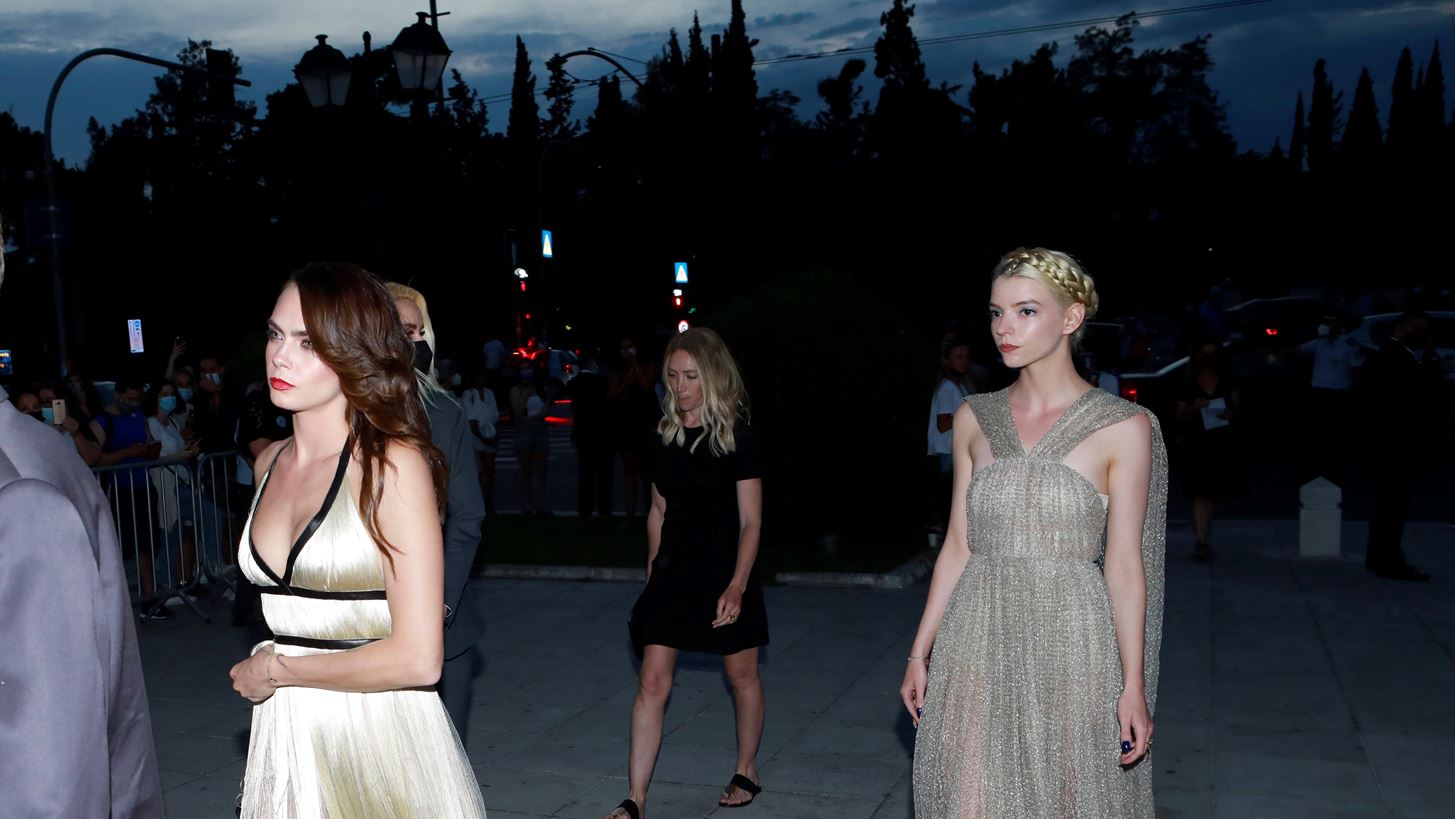Cara Delevingne | &#x3A4;&#x3BF; &#x3C3;&#x3C4;&#x3B9;&#x3BB;&#x3B9;&#x3C3;&#x3C4;&#x3B9;&#x3BA;&#x3CC; &#x3B1;&#x3C4;&#x3CD;&#x3C7;&#x3B7;&#x3BC;&#x3B1; &#x3C0;&#x3BF;&#x3C5; &#x3AD;&#x3C3;&#x3C9;&#x3C3;&#x3B5; &#x3B7; Anya Taylor-Joy &#x3C3;&#x3C4;&#x3BF; &#x3C3;&#x3CC;&#x3BF;&#x3C5; &#x3C4;&#x3BF;&#x3C5; Dior
