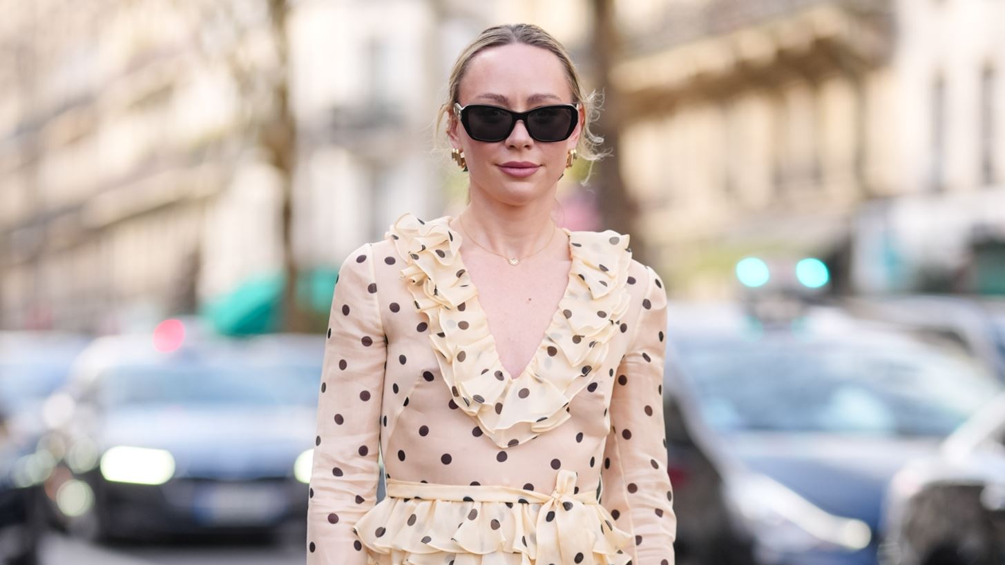 Polka Dots | &#x3A0;&#x3CE;&#x3C2; &#x3B8;&#x3B1; &#x3C6;&#x3BF;&#x3C1;&#x3AD;&#x3C3;&#x3B5;&#x3B9;&#x3C2; &#x3BC;&#x3B5; &#x3C3;&#x3C4;&#x3B9;&#x3BB; &#x3C4;&#x3BF; &#x3B4;&#x3B9;&#x3B1;&#x3C7;&#x3C1;&#x3BF;&#x3BD;&#x3B9;&#x3BA;&#x3CC; &#x3BC;&#x3BF;&#x3C4;&#x3AF;&#x3B2;&#x3BF; &#x3C0;&#x3BF;&#x3C5; &#x3B1;&#x3B3;&#x3B1;&#x3C0;&#x3BF;&#x3CD;&#x3BD; &#x3BF;&#x3B9; &#x393;&#x3B1;&#x3BB;&#x3BB;&#x3AF;&#x3B4;&#x3B5;&#x3C2;