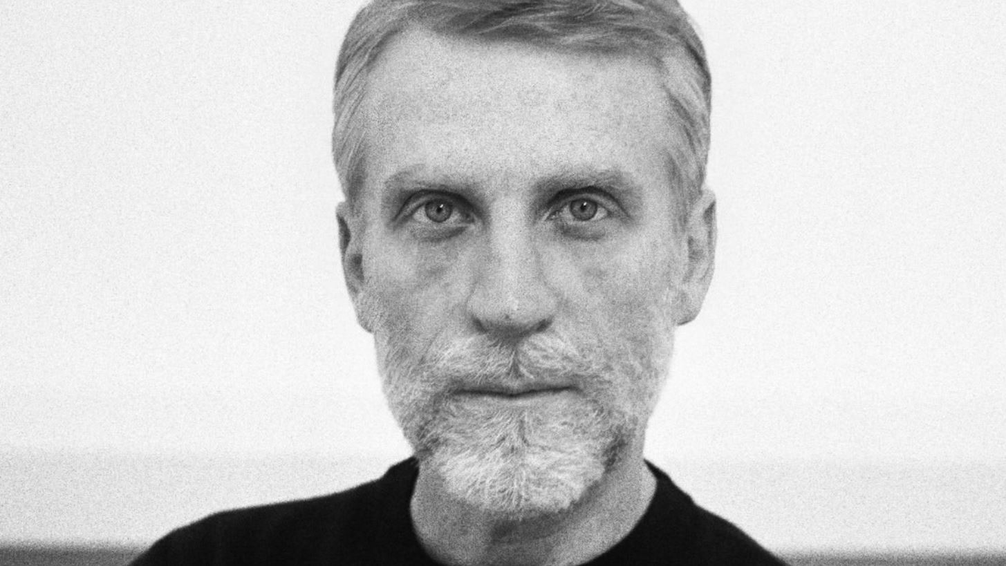 &#x39F; Simone Bellotti &#x3B5;&#x3AF;&#x3BD;&#x3B1;&#x3B9; &#x3BF; &#x3BD;&#x3AD;&#x3BF;&#x3C2; creative director &#x3C4;&#x3BF;&#x3C5; &#x3BF;&#x3AF;&#x3BA;&#x3BF;&#x3C5; Jil Sander