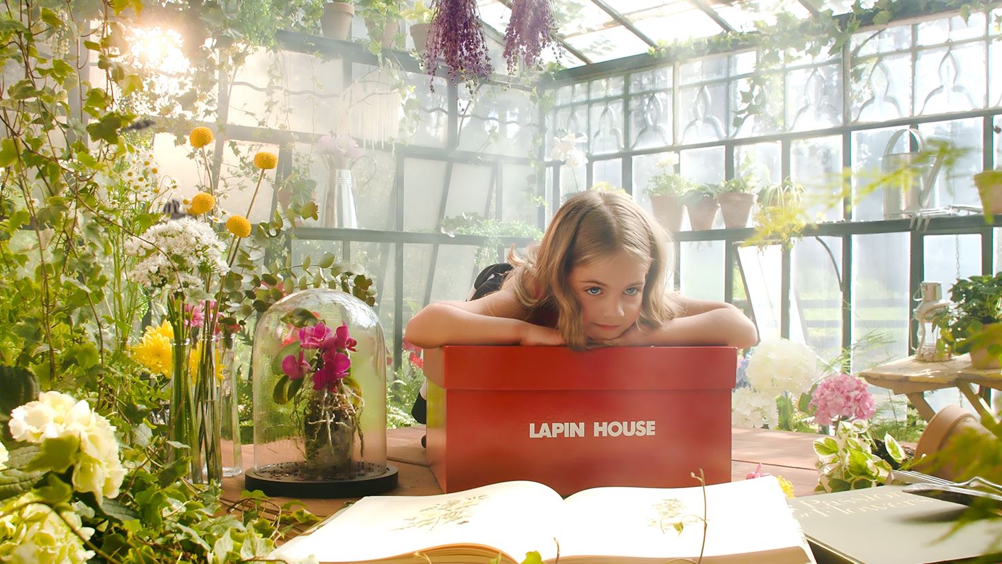 &#x397; Lapin House &#x3C5;&#x3C0;&#x3BF;&#x3B4;&#x3AD;&#x3C7;&#x3B5;&#x3C4;&#x3B1;&#x3B9; &#x3C4;&#x3BF; &#x3A0;&#x3AC;&#x3C3;&#x3C7;&#x3B1; &#x3BC;&#x3B5; &#x3C0;&#x3C1;&#x3BF;&#x3C4;&#x3AC;&#x3C3;&#x3B5;&#x3B9;&#x3C2; &#x3B4;&#x3CE;&#x3C1;&#x3C9;&#x3BD; &#x3B3;&#x3B9;&#x3B1; &#x3BA;&#x3AC;&#x3B8;&#x3B5; &#x3B2;&#x3B1;&#x3C6;&#x3C4;&#x3B9;&#x3C3;&#x3C4;&#x3AE;&#x3C1;&#x3B9;