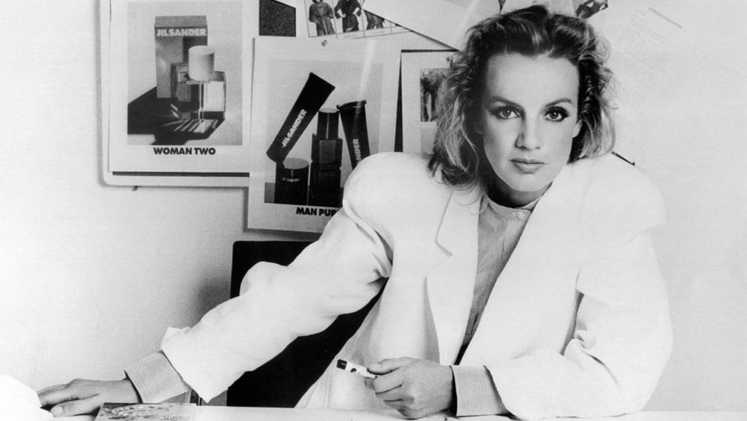 Present Tense | &#x39C;&#x3AF;&#x3B1; &#x3AD;&#x3BA;&#x3B8;&#x3B5;&#x3C3;&#x3B7; &#x3B1;&#x3C6;&#x3B9;&#x3B5;&#x3C1;&#x3C9;&#x3BC;&#x3AD;&#x3BD;&#x3B7; &#x3C3;&#x3C4;&#x3B7;&#x3BD; Jil Sander