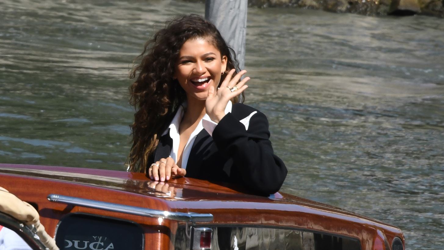 H Zendaya &#x3AD;&#x3BA;&#x3B1;&#x3BD;&#x3B5; &#x3C4;&#x3BF; &#x3BA;&#x3BF;&#x3CD;&#x3C1;&#x3B5;&#x3BC;&#x3B1; &#x3C0;&#x3BF;&#x3C5; &#x3B5;&#x3AF;&#x3BD;&#x3B1;&#x3B9; &#x3C4;&#x3AD;&#x3BB;&#x3B5;&#x3B9;&#x3BF; &#x3B1;&#x3BD; &#x3AD;&#x3C7;&#x3B5;&#x3B9;&#x3C2; &#x3C3;&#x3B3;&#x3BF;&#x3C5;&#x3C1;&#x3AC; &#x3BC;&#x3B1;&#x3BB;&#x3BB;&#x3B9;&#x3AC; &#x3BC;&#x3B5; &#x3CC;&#x3B3;&#x3BA;&#x3BF;
