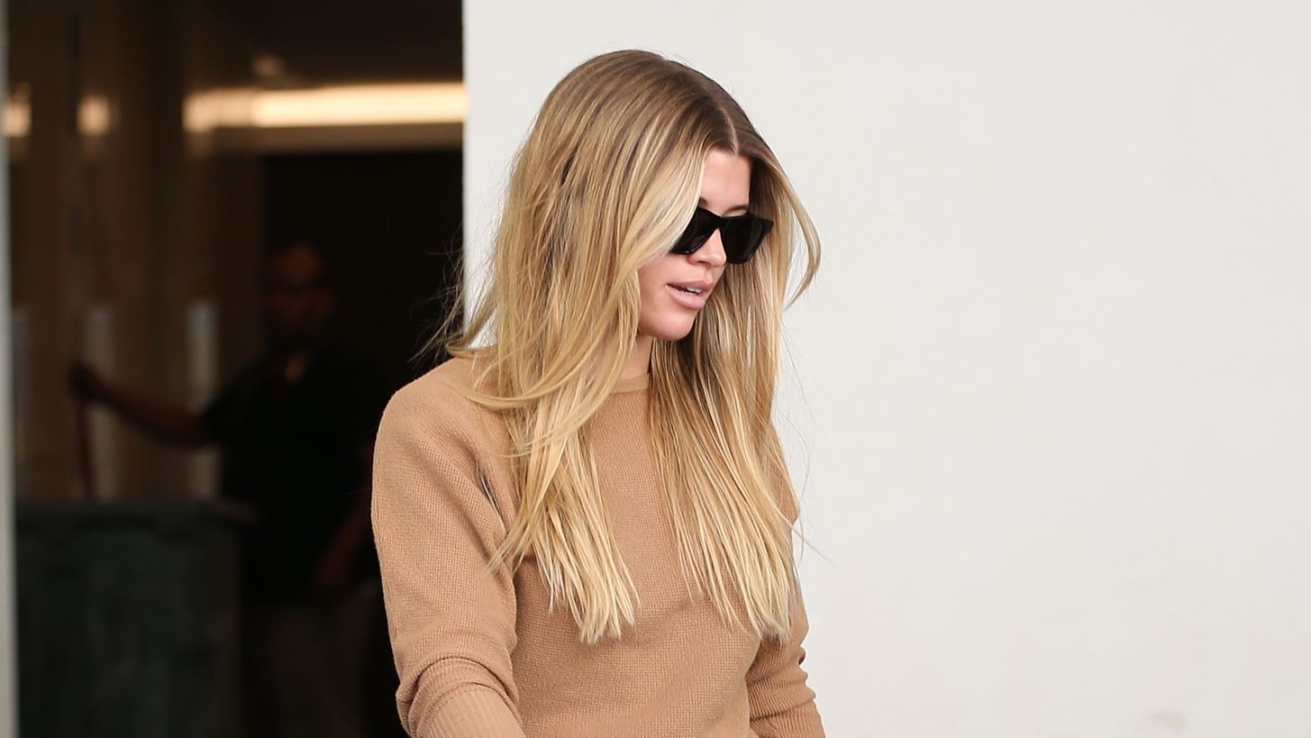 Golden hair | &#x39F;&#x3B9; 3 &#x3C0;&#x3B9;&#x3BF; &#x3C0;&#x3BF;&#x3BB;&#x3C5;&#x3C4;&#x3B5;&#x3BB;&#x3B5;&#x3AF;&#x3C2; &#x3B1;&#x3C0;&#x3BF;&#x3C7;&#x3C1;&#x3CE;&#x3C3;&#x3B5;&#x3B9;&#x3C2; &#x3BC;&#x3B1;&#x3BB;&#x3BB;&#x3B9;&#x3CE;&#x3BD; &#x3B3;&#x3B9;&#x3B1; &#x3BE;&#x3B1;&#x3BD;&#x3B8;&#x3AD;&#x3C2;