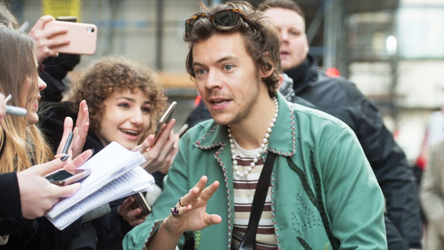 &#x39F; Harry Styles &#x3BA;&#x3B1;&#x3B9; &#x3B7; Zo&#xEB; Kravitz &#x3BC;&#x3B1;&#x3B6;&#x3AF; &#x3C3;&#x3C4;o&#x3C5;&#x3C2; &#x3B4;&#x3C1;&#x3CC;&#x3BC;&#x3BF;&#x3C5;&#x3C2; &#x3C4;&#x3B7;&#x3C2; &#x3A1;&#x3CE;&#x3BC;&#x3B7;&#x3C2;