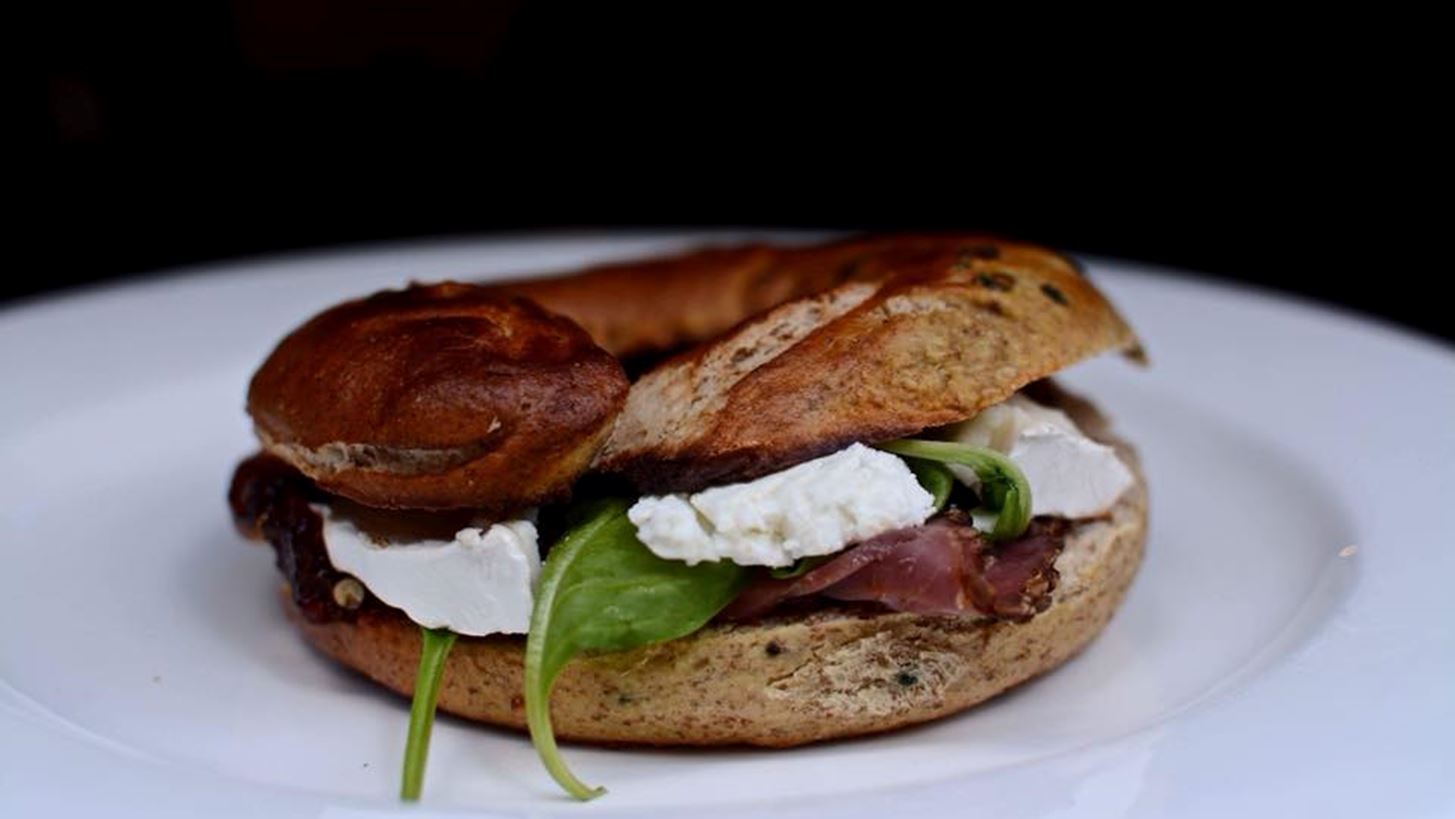 &#x3A0;&#x3BF;&#x3CD; &#x3B8;&#x3B1; &#x3C6;&#x3B1;&#x3C2; bagel &#x3C3;&#x3B1;&#x3BD; &#x393;&#x3AC;&#x3BB;&#x3BB;&#x3BF;&#x3C2;