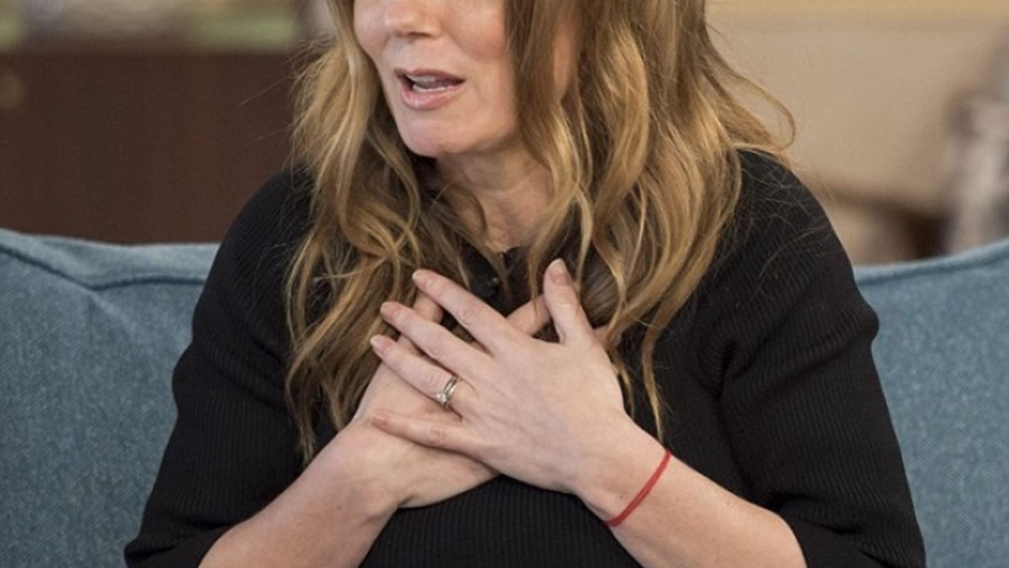 Geri Halliwell: &#x3A3;&#x3C5;&#x3C3;&#x3C4;&#x3AE;&#x3BD;&#x3B5;&#x3C4;&#x3B1;&#x3B9; &#x3BC;&#x3B5; &#x3BD;&#x3AD;&#x3BF; &#x3CC;&#x3BD;&#x3BF;&#x3BC;&#x3B1; &#x3BA;&#x3B1;&#x3B9; &#x3C3;&#x3C5;&#x3B3;&#x3BA;&#x3B9;&#x3BD;&#x3B5;&#x3AF;&#x3C4;&#x3B1;&#x3B9; &#x3C3;&#x3C4;&#x3B7;&#x3BD; &#x3BA;&#x3AC;&#x3BC;&#x3B5;&#x3C1;&#x3B1; &#x3BC;&#x3B9;&#x3BB;&#x3CE;&#x3BD;&#x3C4;&#x3B1;&#x3C2; &#x3B3;&#x3B9;&#x3B1; &#x3C4;&#x3BF;&#x3BD; George Michael