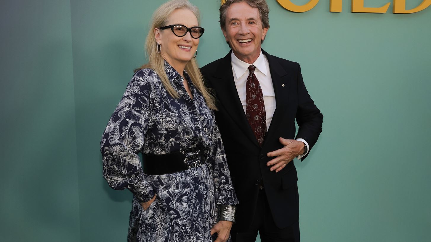 Meryl Streep - Martin Short | &#x39C;&#x3B1;&#x3B6;&#x3AF; &#x3C3;&#x3C4;&#x3B7;&#x3BD; &#x3C0;&#x3C1;&#x3B5;&#x3BC;&#x3B9;&#x3AD;&#x3C1;&#x3B1; &#x3C4;&#x3BF;&#x3C5; Tom Hanks