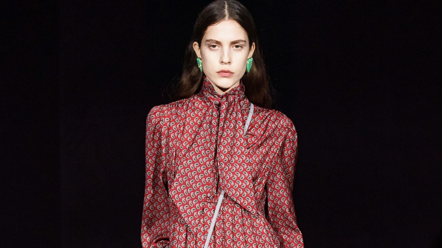 &#x39F; &#x3BF;&#x3AF;&#x3BA;&#x3BF;&#x3C2; Balenciaga &#x3B1;&#x3BD;&#x3B1;&#x3BA;&#x3AC;&#x3BB;&#x3C5;&#x3C8;&#x3B5; &#x3AD;&#x3BD;&#x3B1;&#x3BD; &#x3C0;&#x3BF;&#x3BB;&#x3CD; &#x3B1;&#x3BA;&#x3C1;&#x3B9;&#x3B2;&#x3CC; &#x3C4;&#x3C1;&#x3CC;&#x3C0;&#x3BF; &#x3B3;&#x3B9;&#x3B1; &#x3BD;&#x3B1; &#x3BC;&#x3AD;&#x3BD;&#x3BF;&#x3C5;&#x3BC;&#x3B5; &#x3B5;&#x3BD;&#x3C5;&#x3B4;&#x3B1;&#x3C4;&#x3C9;&#x3BC;&#x3AD;&#x3BD;&#x3B5;&#x3C2;
